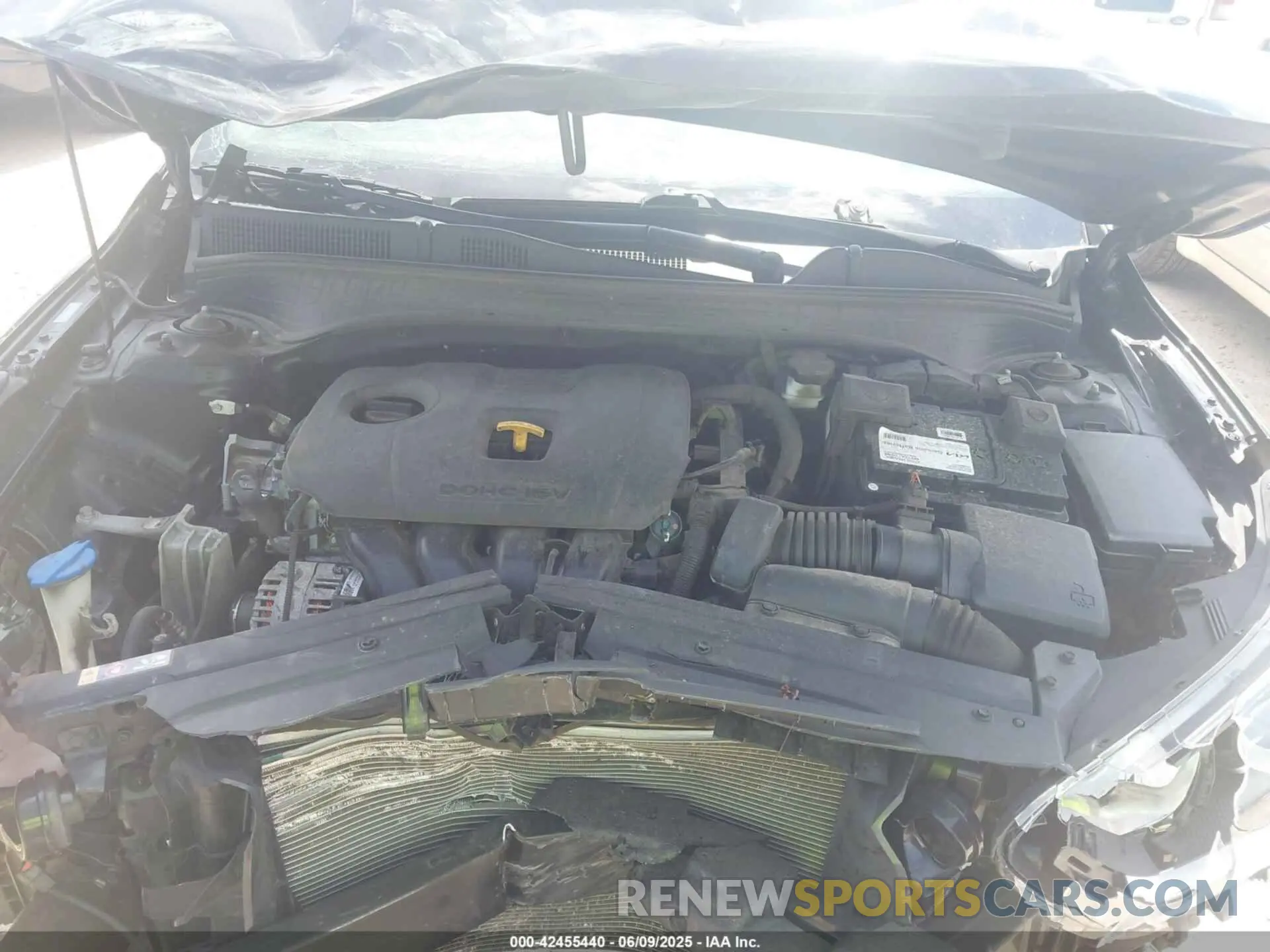 10 Photograph of a damaged car 3KPF24AD4LE175702 KIA FORTE 2020