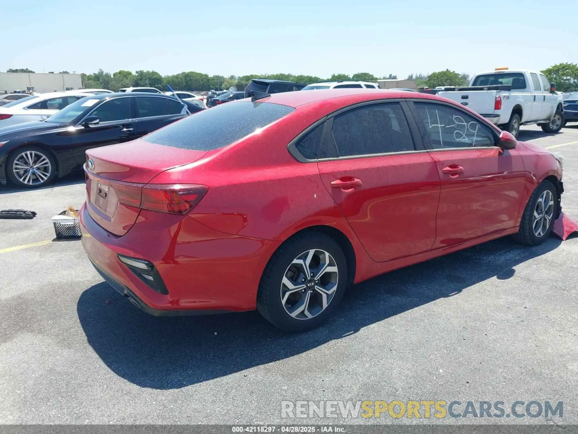4 Фотография поврежденного автомобиля 3KPF24AD4LE201649 KIA FORTE 2020