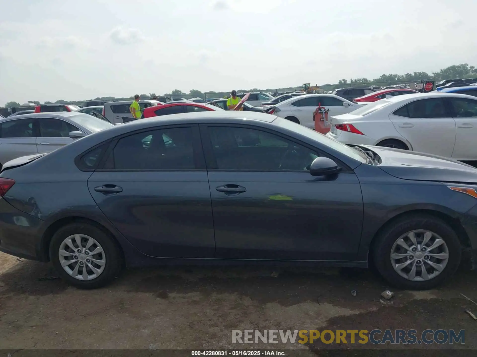 13 Фотография поврежденного автомобиля 3KPF24AD4LE207306 KIA FORTE 2020