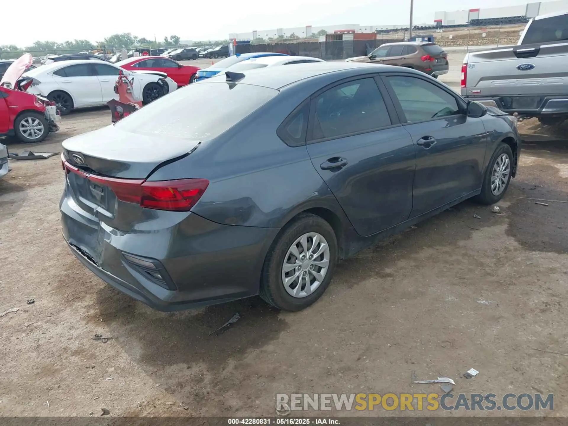 4 Фотография поврежденного автомобиля 3KPF24AD4LE207306 KIA FORTE 2020
