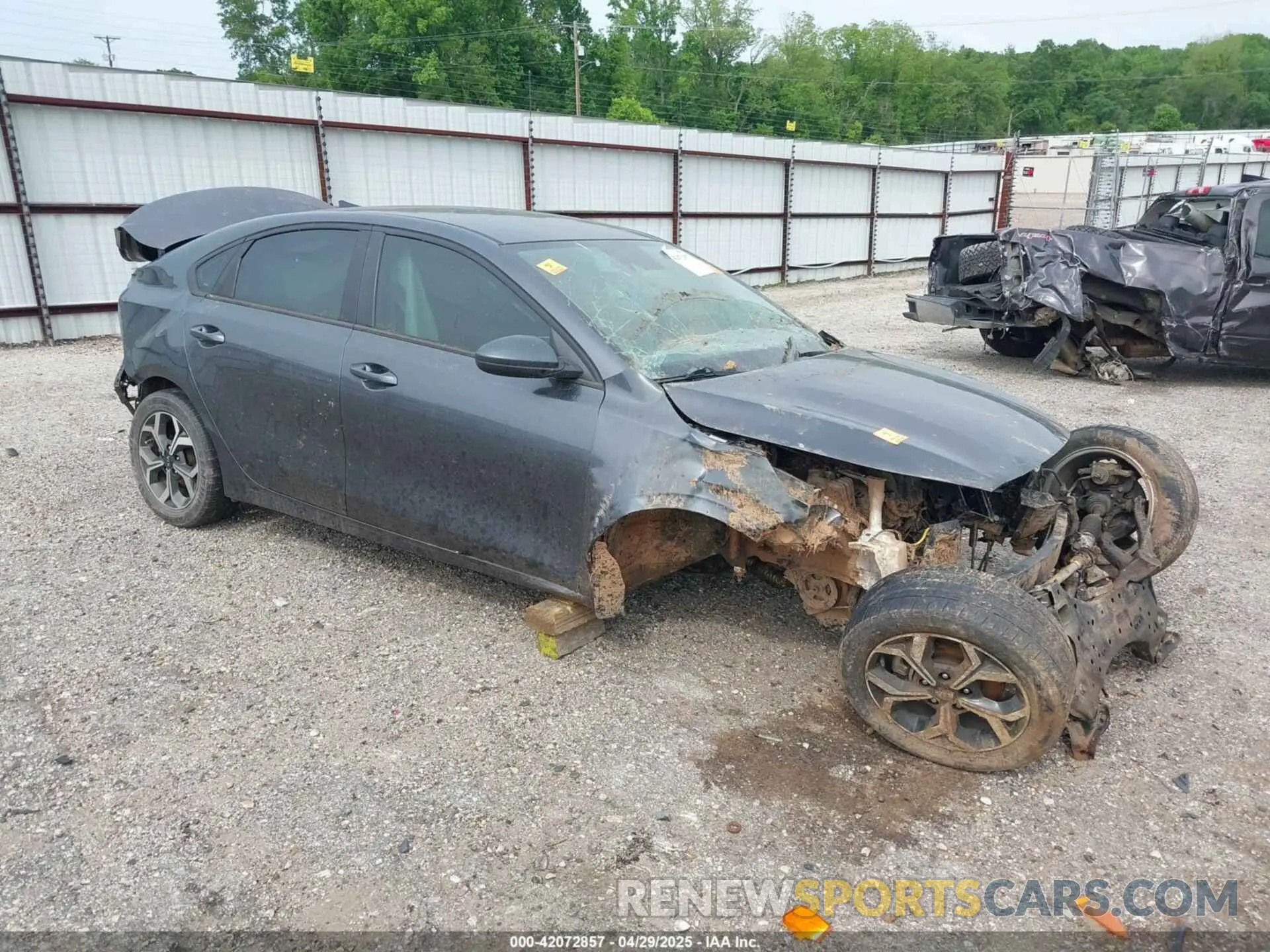 1 Photograph of a damaged car 3KPF24AD4LE223103 KIA FORTE 2020