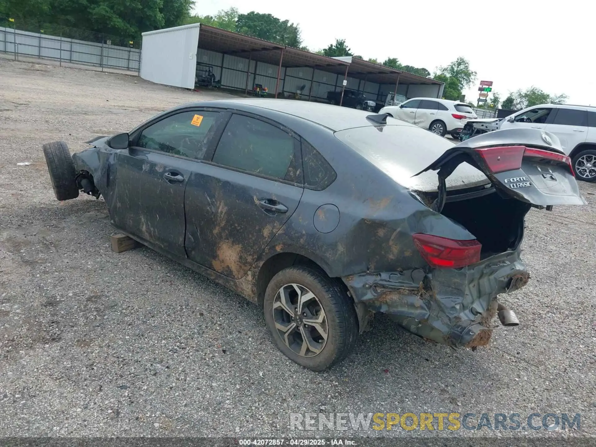 3 Photograph of a damaged car 3KPF24AD4LE223103 KIA FORTE 2020