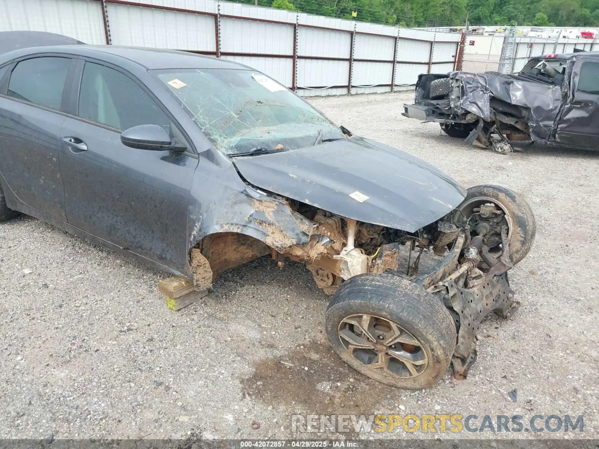 6 Photograph of a damaged car 3KPF24AD4LE223103 KIA FORTE 2020