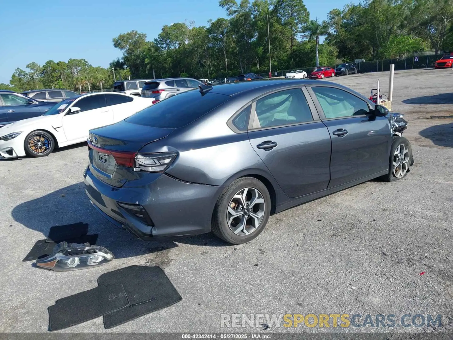 4 Photograph of a damaged car 3KPF24AD4LE234148 KIA FORTE 2020