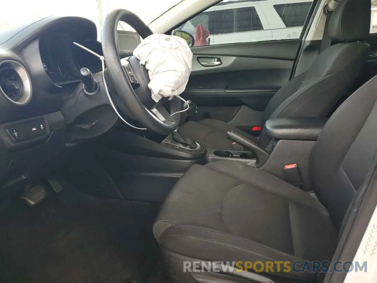 7 Photograph of a damaged car 3KPF24AD5LE140859 KIA FORTE 2020
