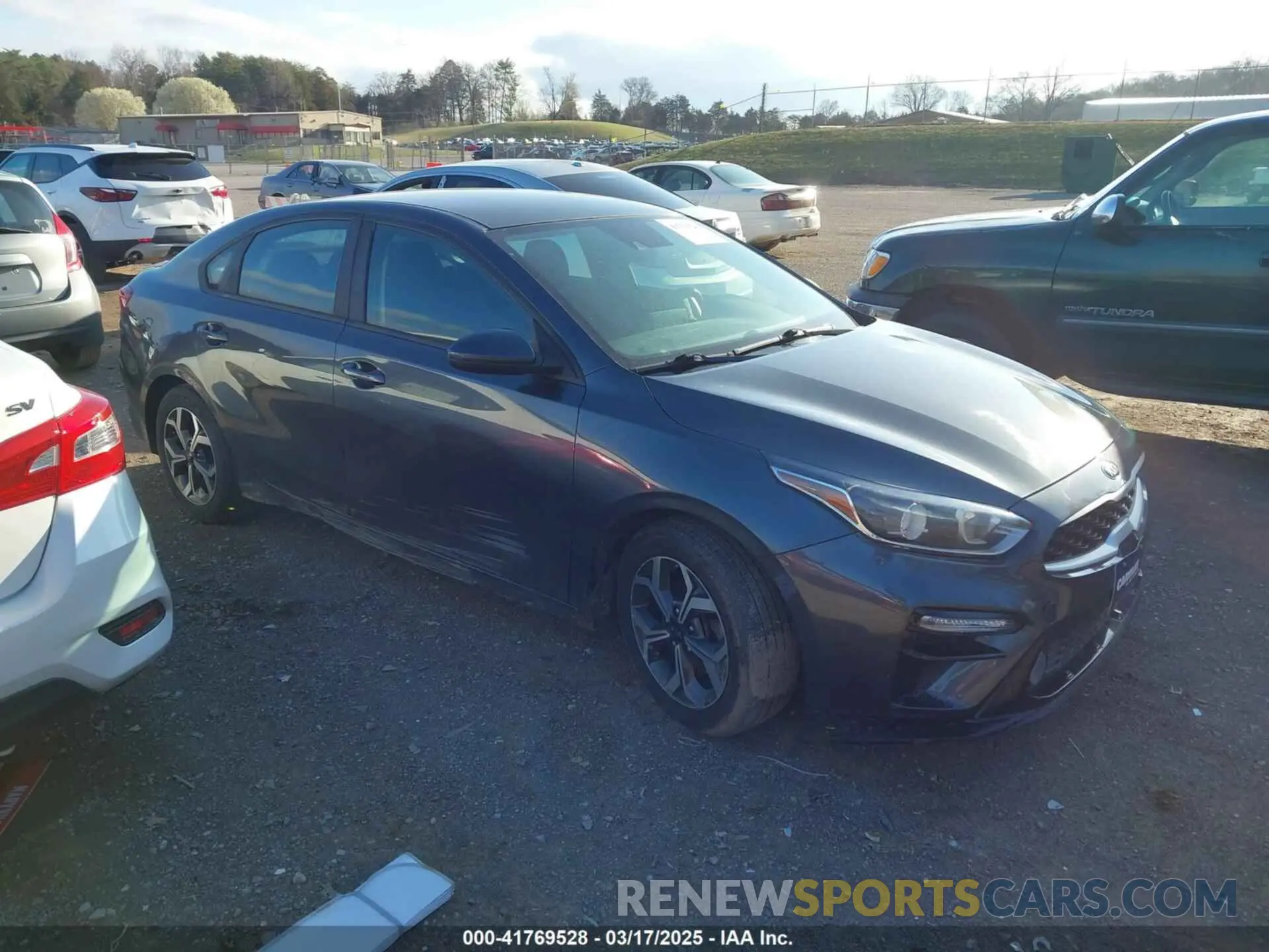 1 Photograph of a damaged car 3KPF24AD5LE144572 KIA FORTE 2020
