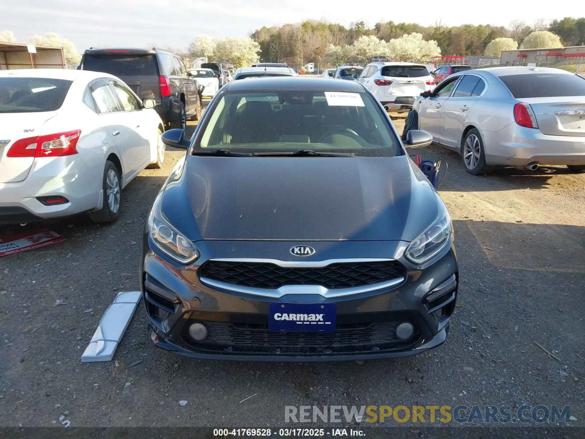 12 Photograph of a damaged car 3KPF24AD5LE144572 KIA FORTE 2020