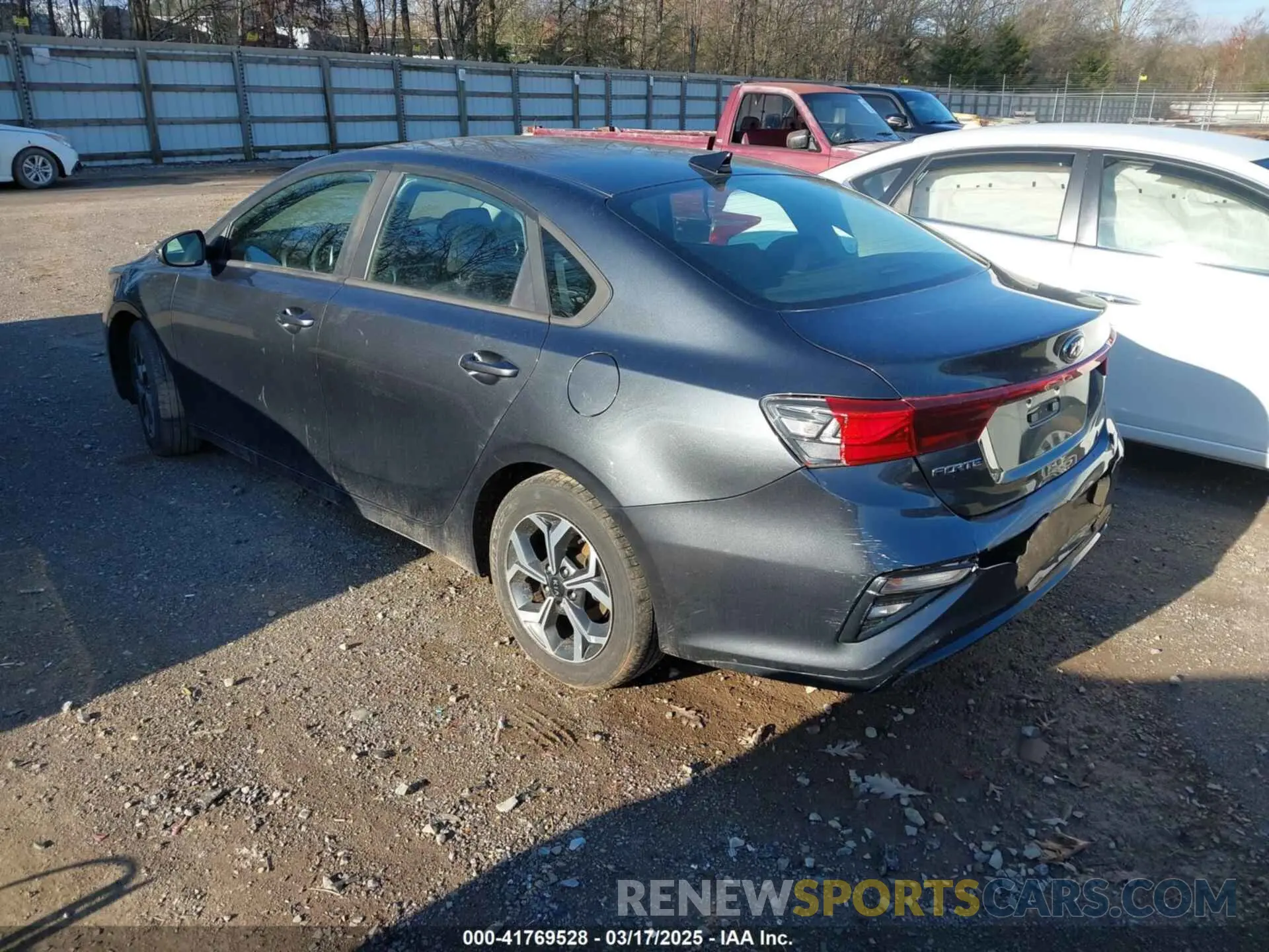 3 Photograph of a damaged car 3KPF24AD5LE144572 KIA FORTE 2020