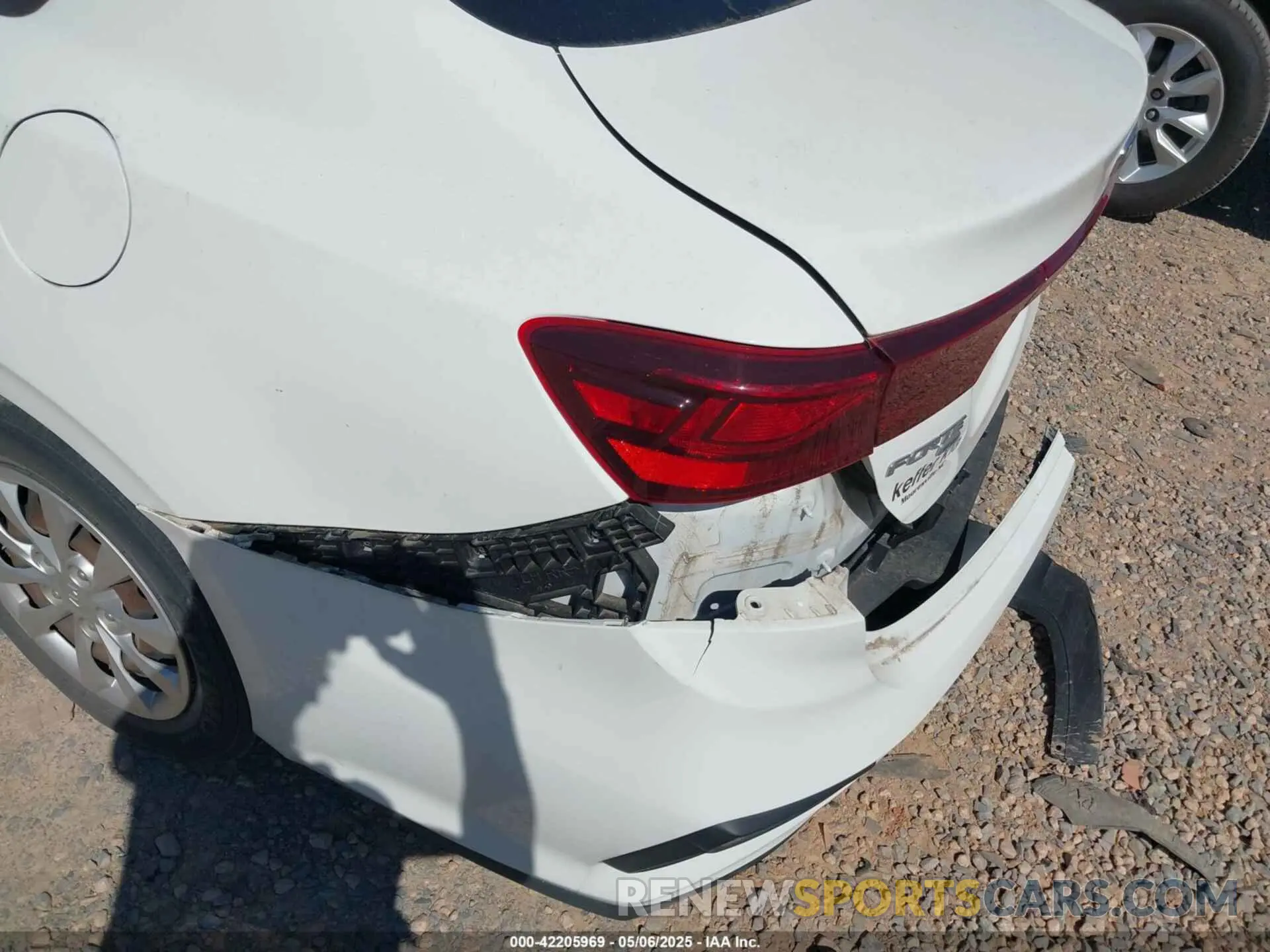 19 Фотография поврежденного автомобиля 3KPF24AD5LE184392 KIA FORTE 2020