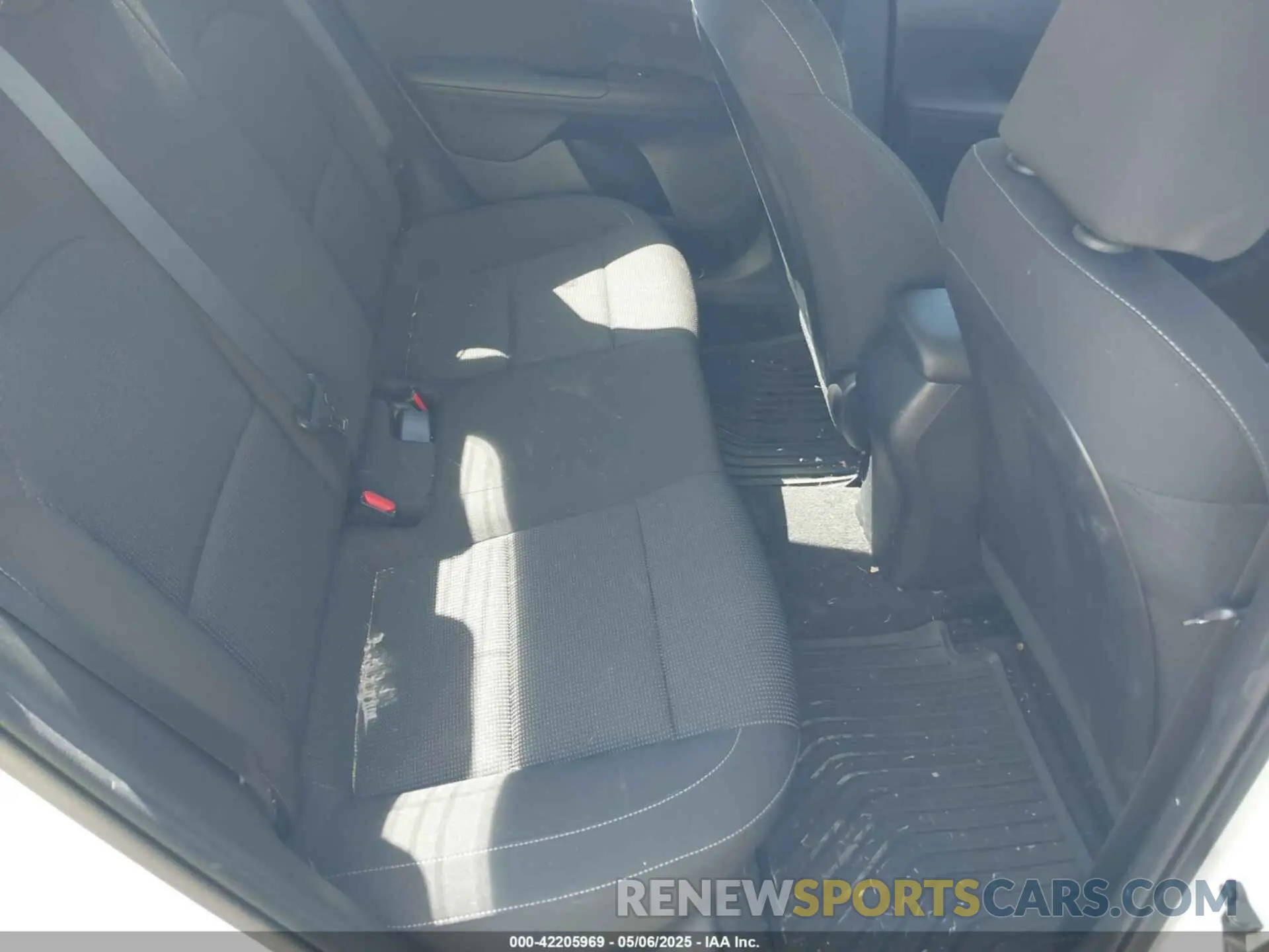 8 Фотография поврежденного автомобиля 3KPF24AD5LE184392 KIA FORTE 2020