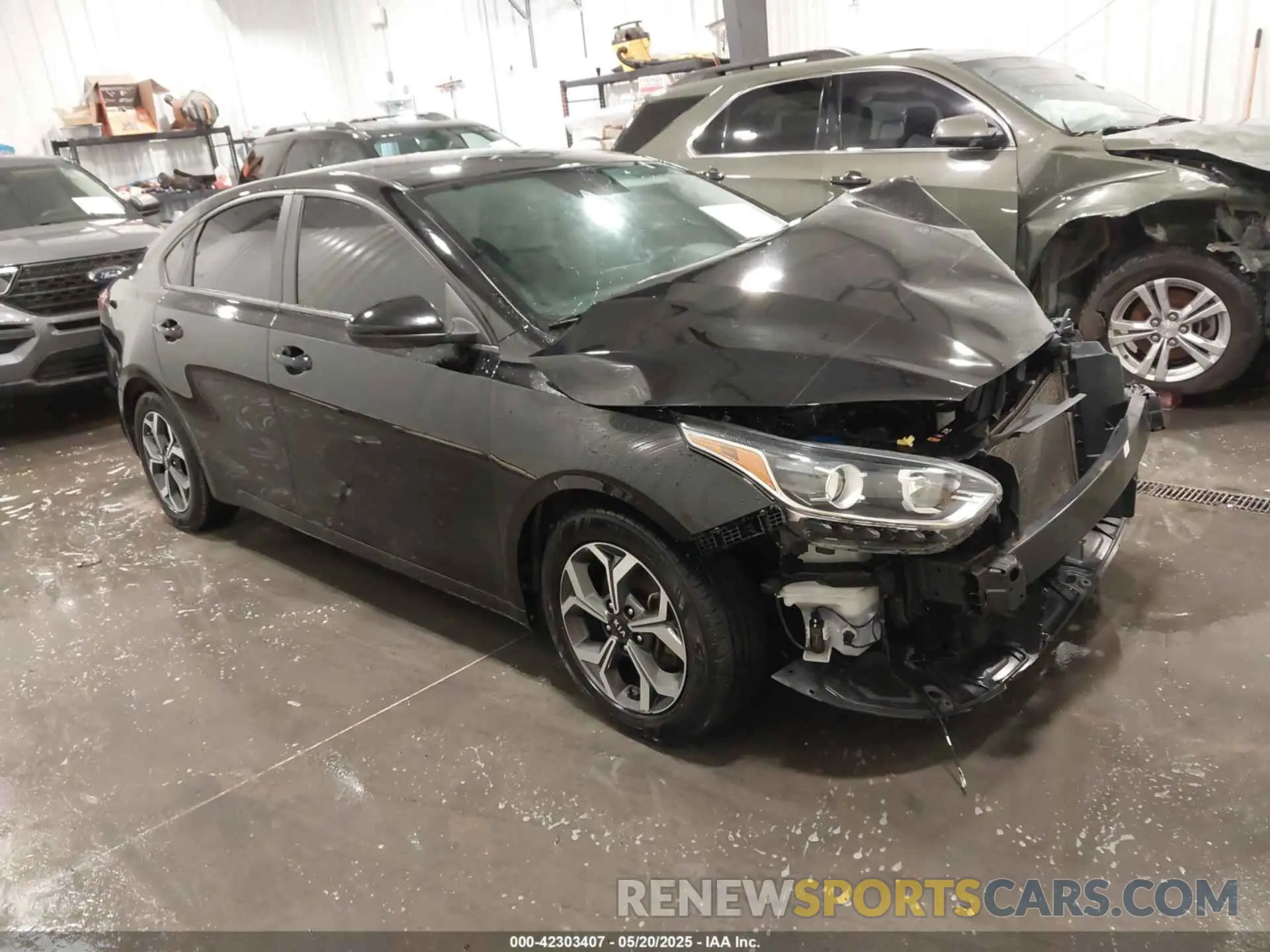 1 Photograph of a damaged car 3KPF24AD5LE186840 KIA FORTE 2020