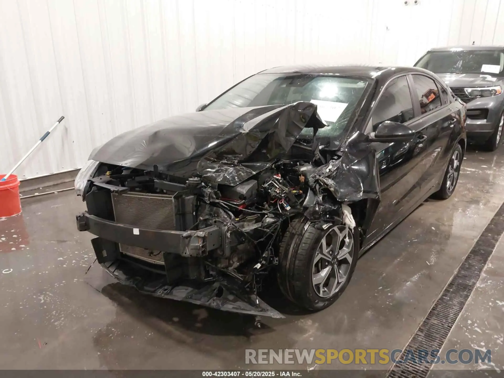 6 Photograph of a damaged car 3KPF24AD5LE186840 KIA FORTE 2020