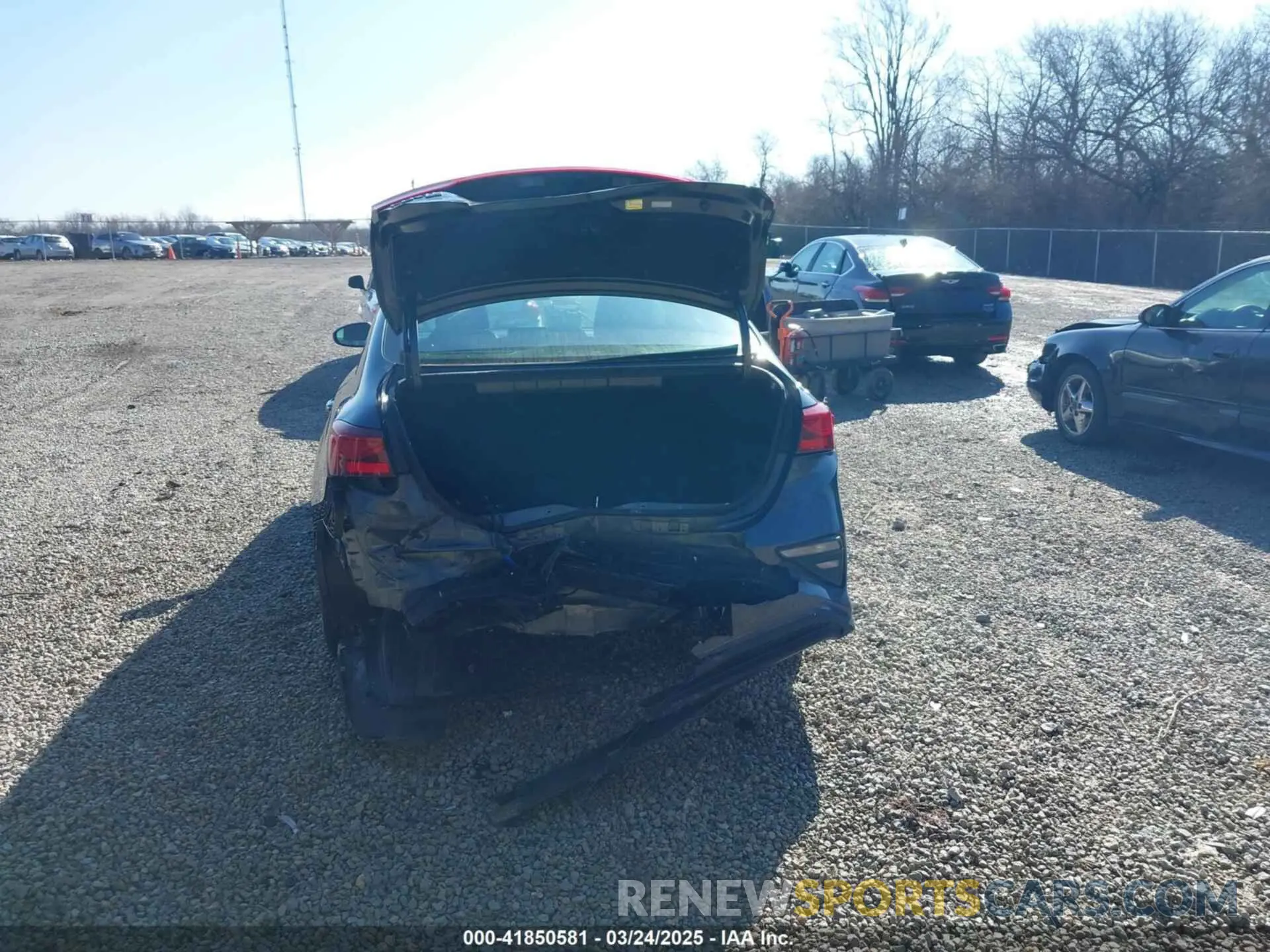 16 Фотография поврежденного автомобиля 3KPF24AD5LE208237 KIA FORTE 2020