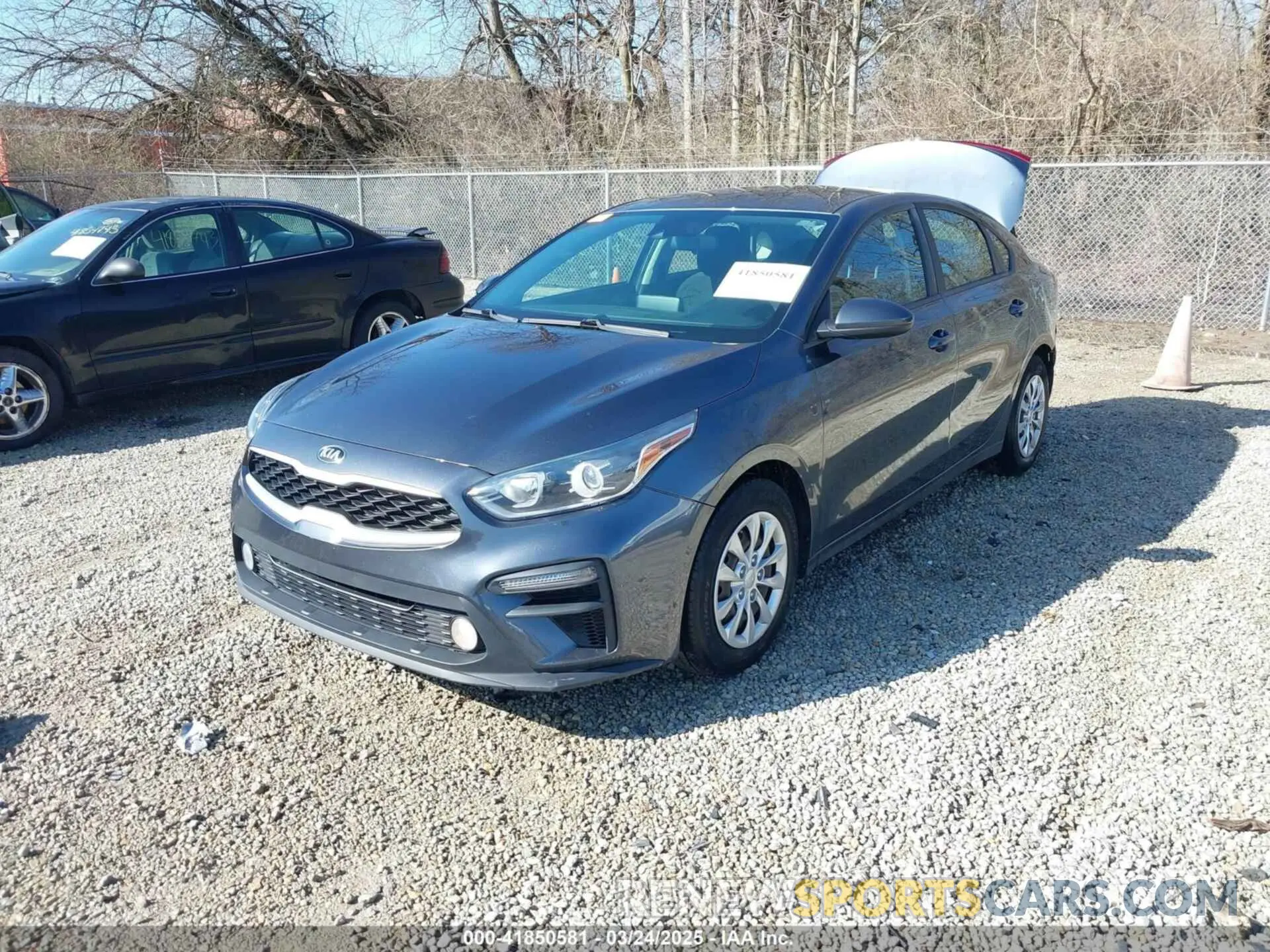 2 Фотография поврежденного автомобиля 3KPF24AD5LE208237 KIA FORTE 2020