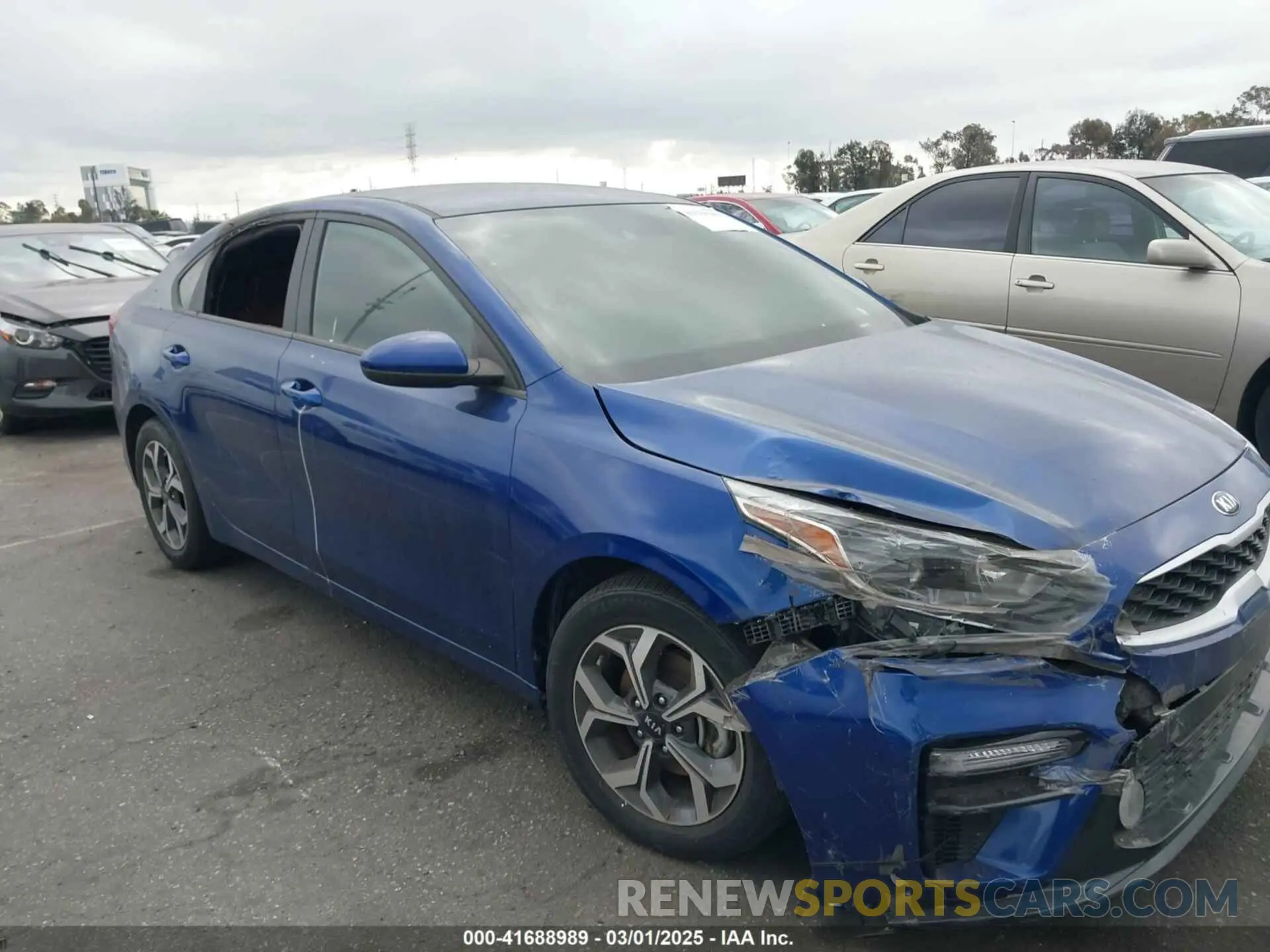 13 Photograph of a damaged car 3KPF24AD5LE214653 KIA FORTE 2020