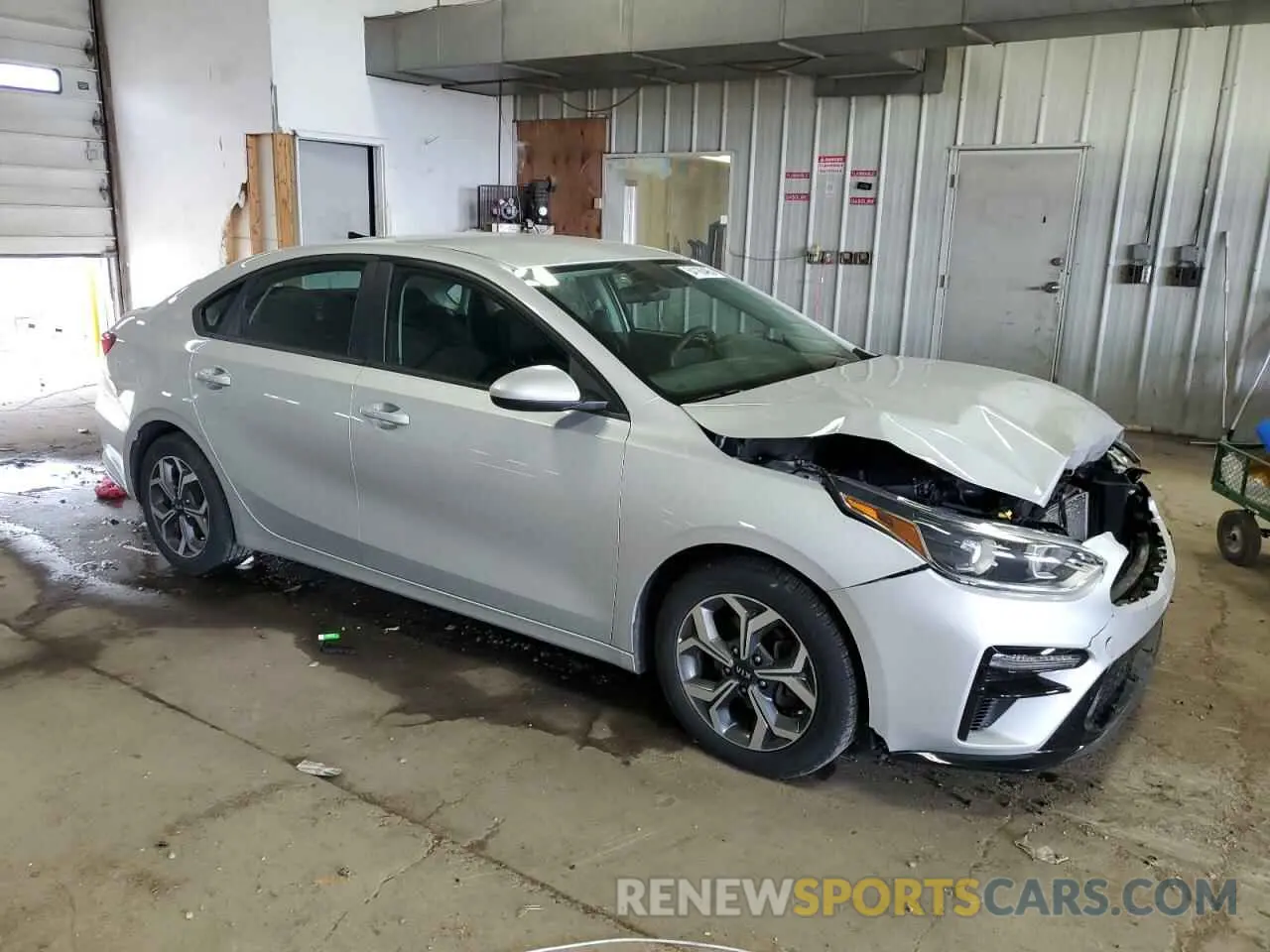 4 Photograph of a damaged car 3KPF24AD5LE255090 KIA FORTE 2020