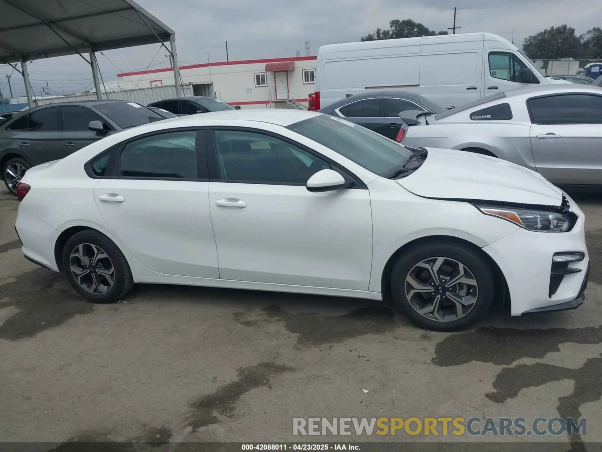 13 Фотография поврежденного автомобиля 3KPF24AD5LE256210 KIA FORTE 2020