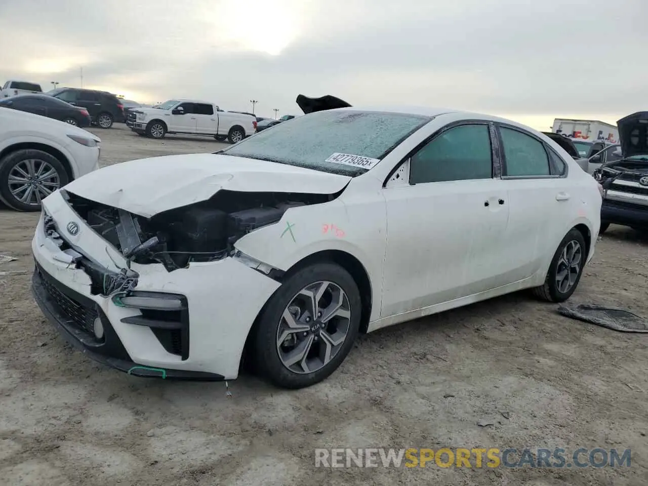 1 Фотография поврежденного автомобиля 3KPF24AD5LE261925 KIA FORTE 2020
