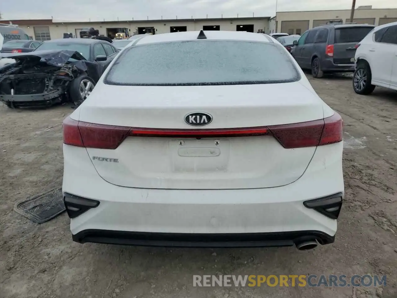 6 Фотография поврежденного автомобиля 3KPF24AD5LE261925 KIA FORTE 2020
