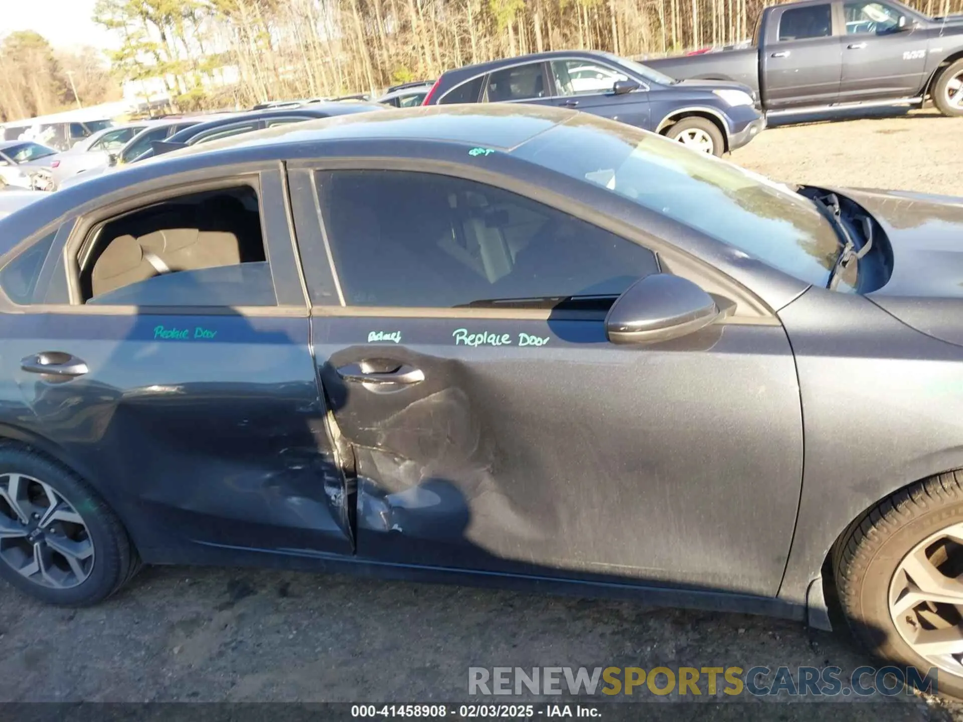 13 Фотография поврежденного автомобиля 3KPF24AD6LE165009 KIA FORTE 2020