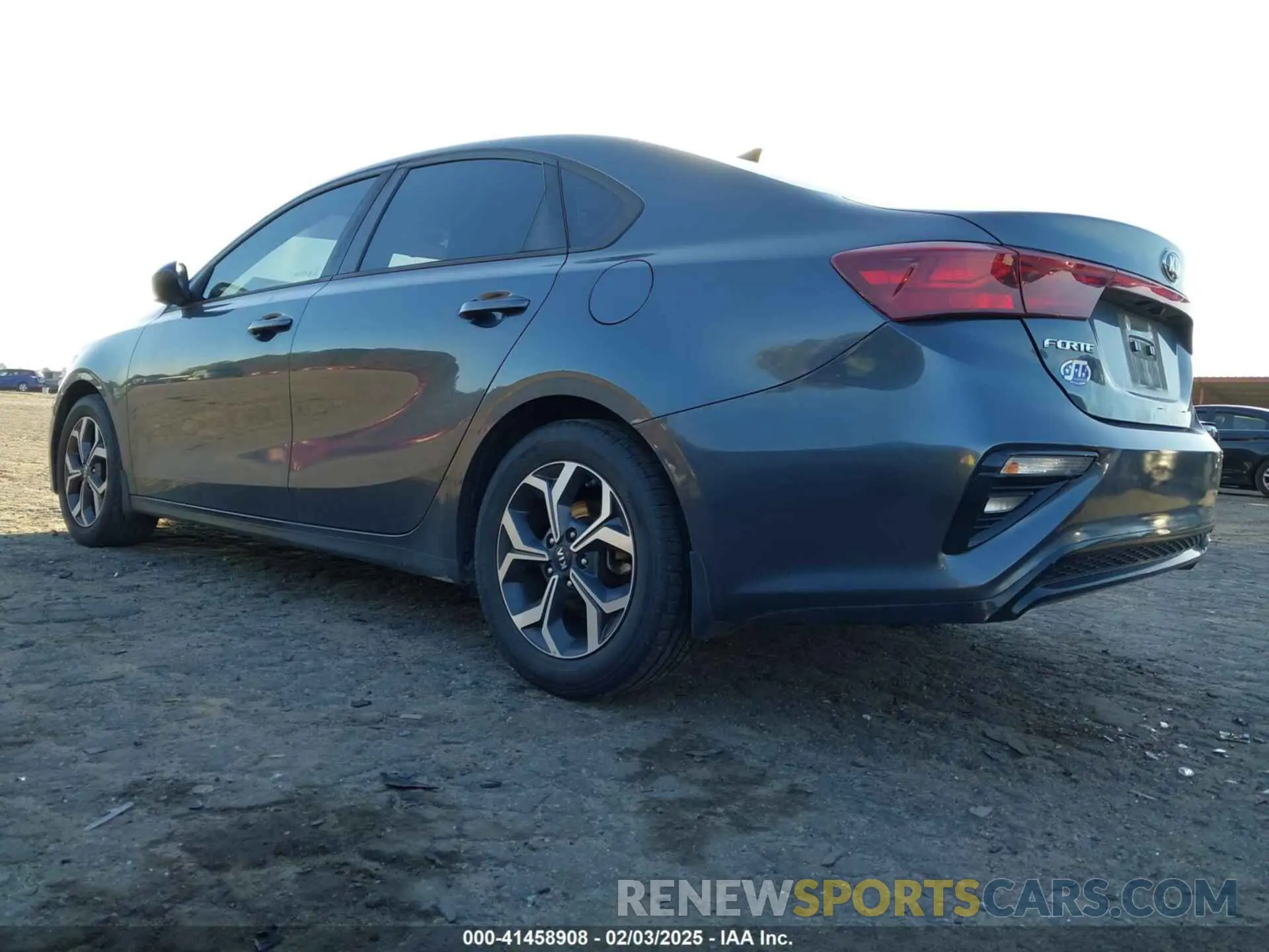 3 Фотография поврежденного автомобиля 3KPF24AD6LE165009 KIA FORTE 2020