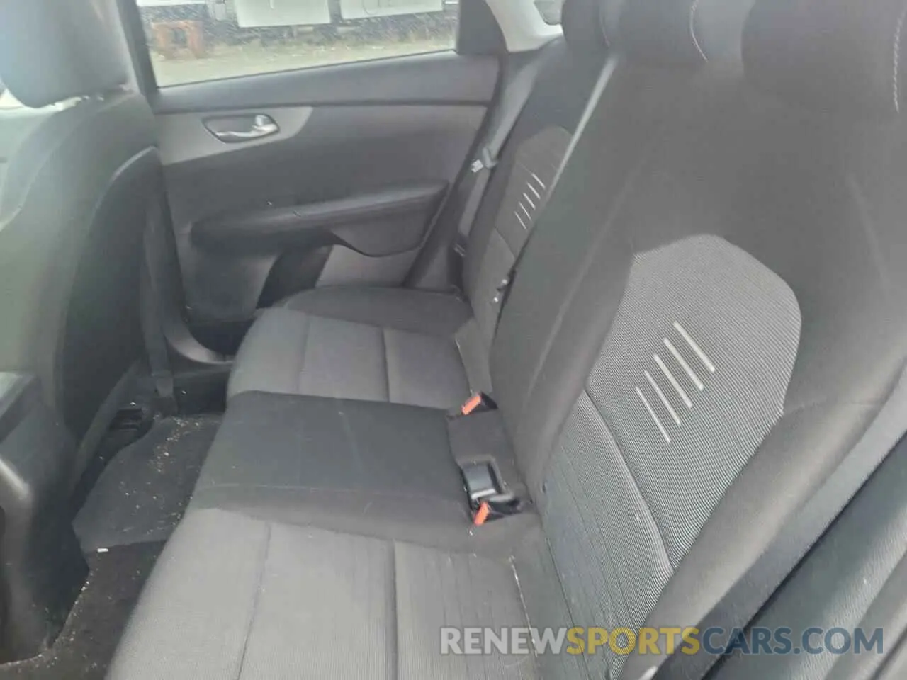 10 Photograph of a damaged car 3KPF24AD6LE169027 KIA FORTE 2020