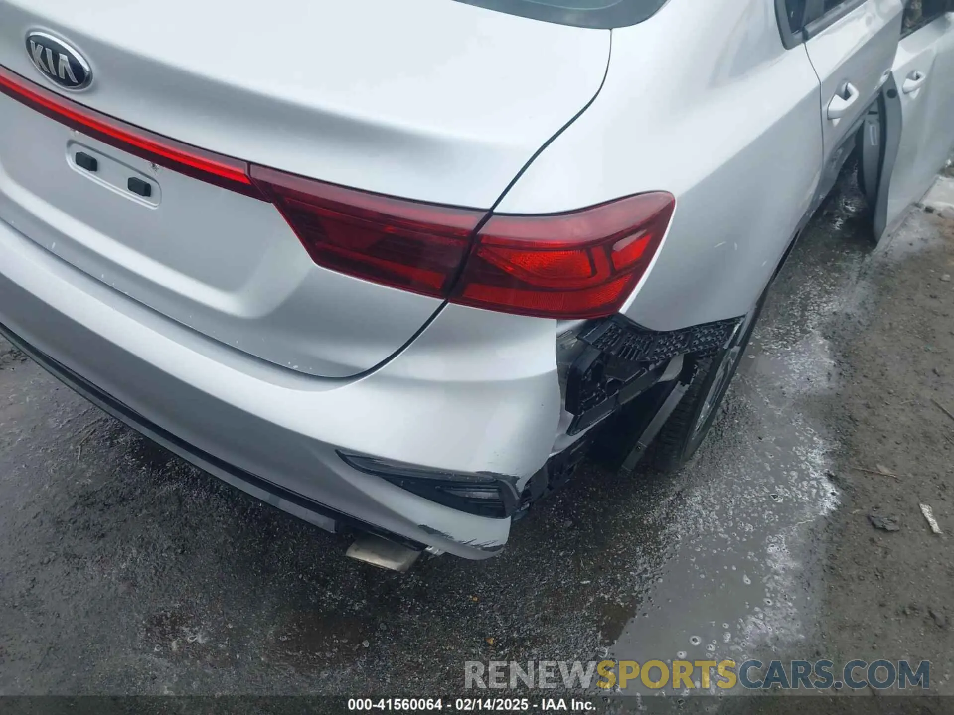 20 Photograph of a damaged car 3KPF24AD6LE169481 KIA FORTE 2020