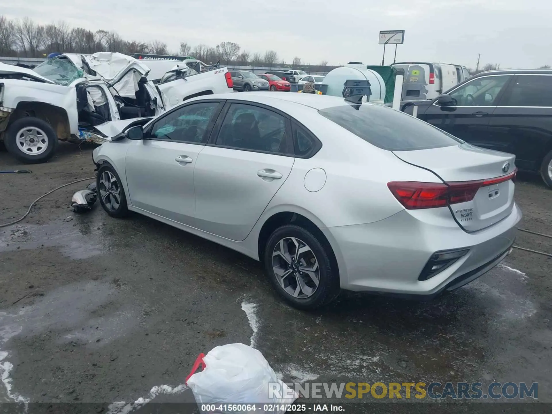 3 Photograph of a damaged car 3KPF24AD6LE169481 KIA FORTE 2020
