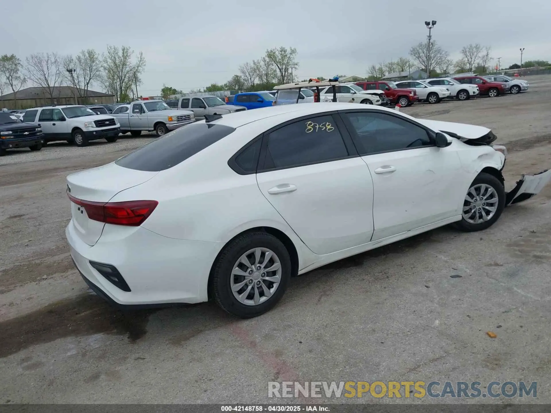 4 Фотография поврежденного автомобиля 3KPF24AD6LE173160 KIA FORTE 2020