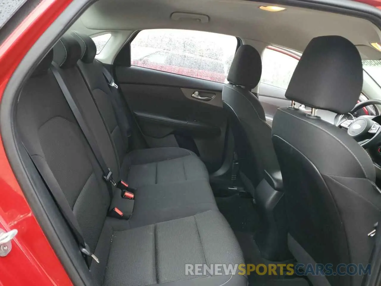 10 Фотография поврежденного автомобиля 3KPF24AD6LE183316 KIA FORTE 2020