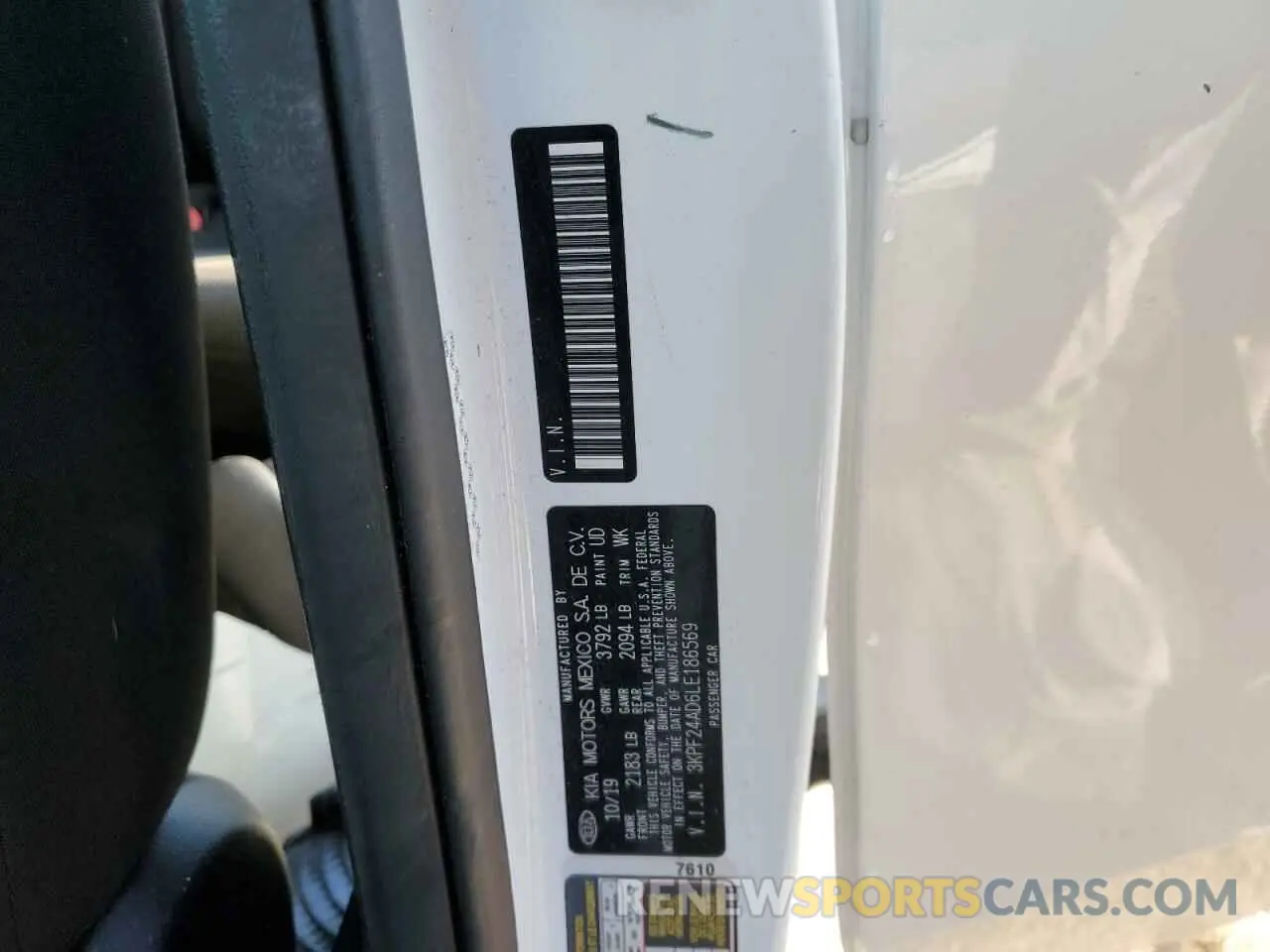 14 Фотография поврежденного автомобиля 3KPF24AD6LE186569 KIA FORTE 2020