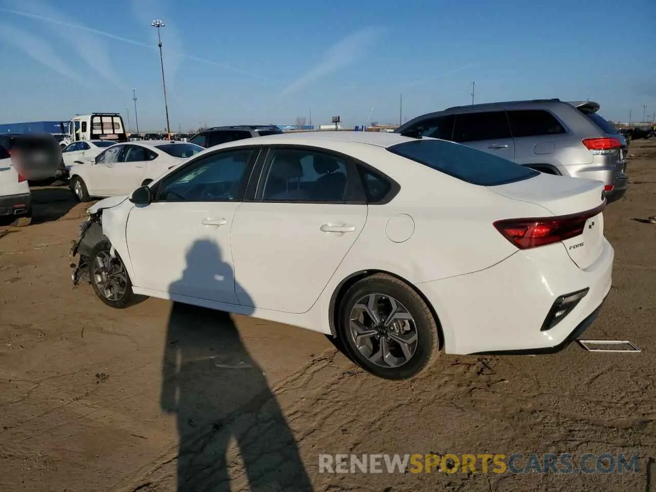 2 Фотография поврежденного автомобиля 3KPF24AD6LE186569 KIA FORTE 2020