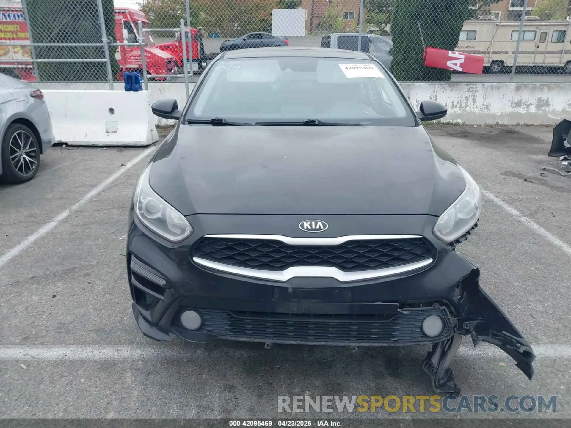 12 Фотография поврежденного автомобиля 3KPF24AD6LE216976 KIA FORTE 2020