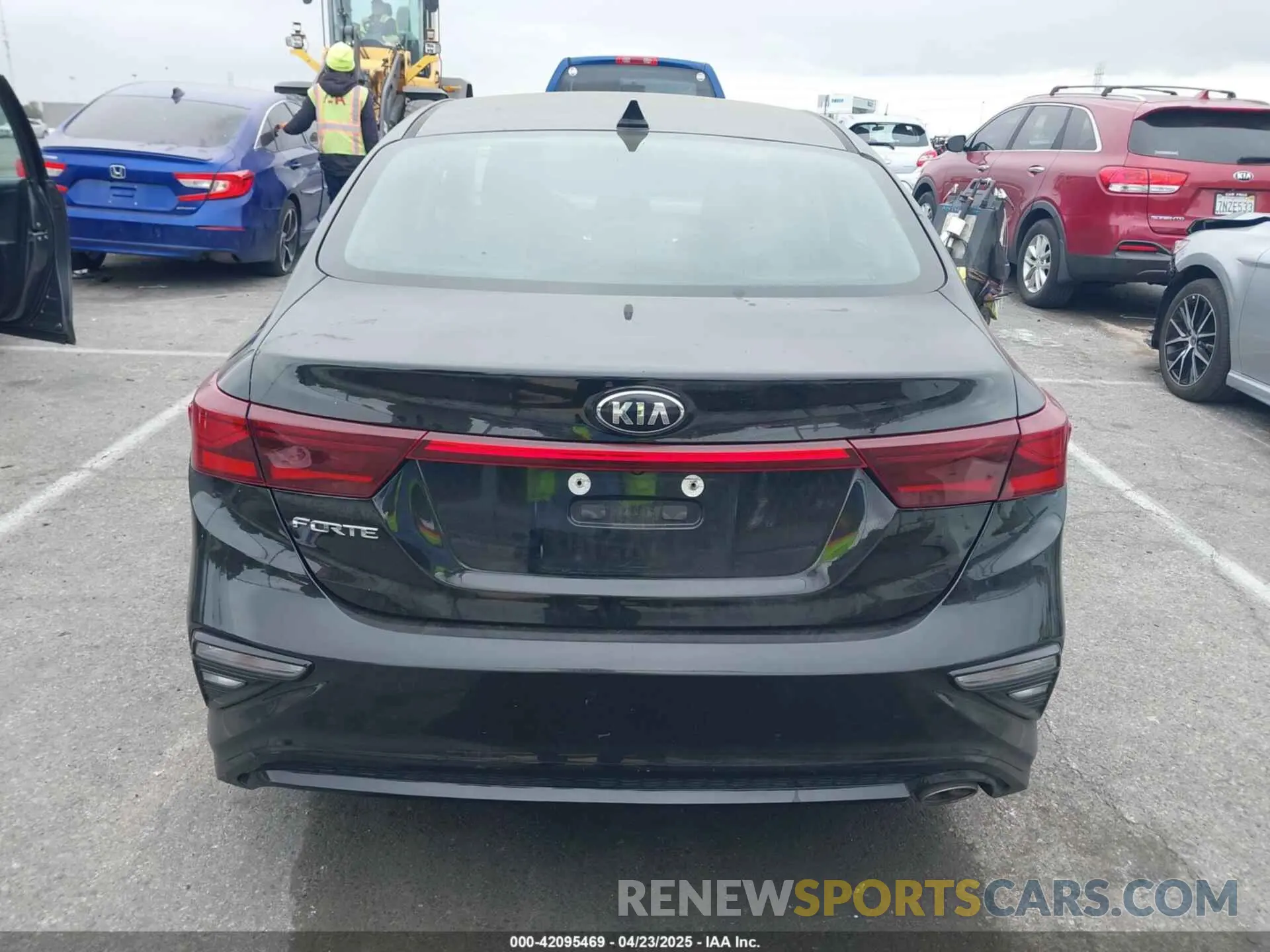 16 Фотография поврежденного автомобиля 3KPF24AD6LE216976 KIA FORTE 2020