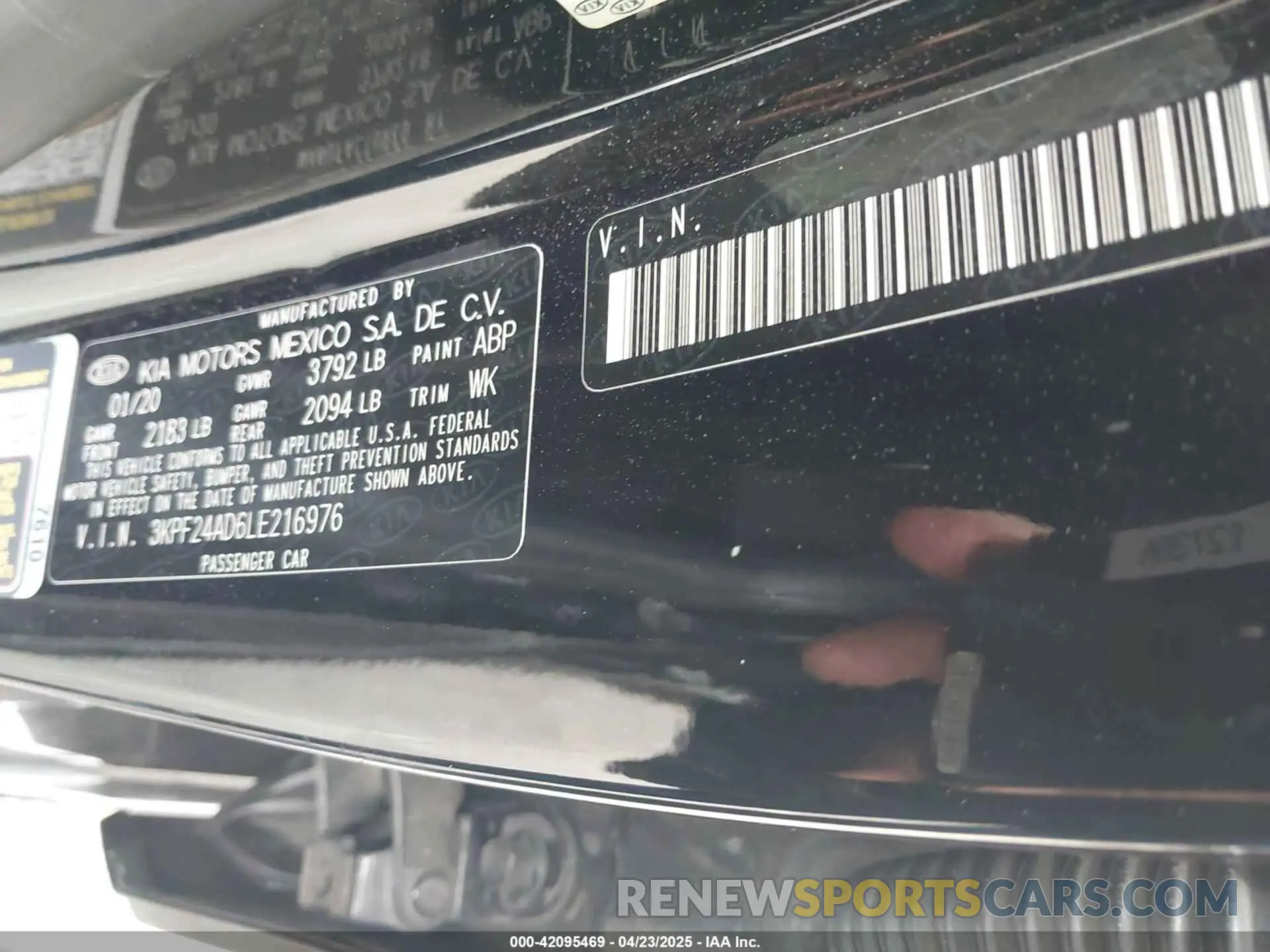9 Фотография поврежденного автомобиля 3KPF24AD6LE216976 KIA FORTE 2020