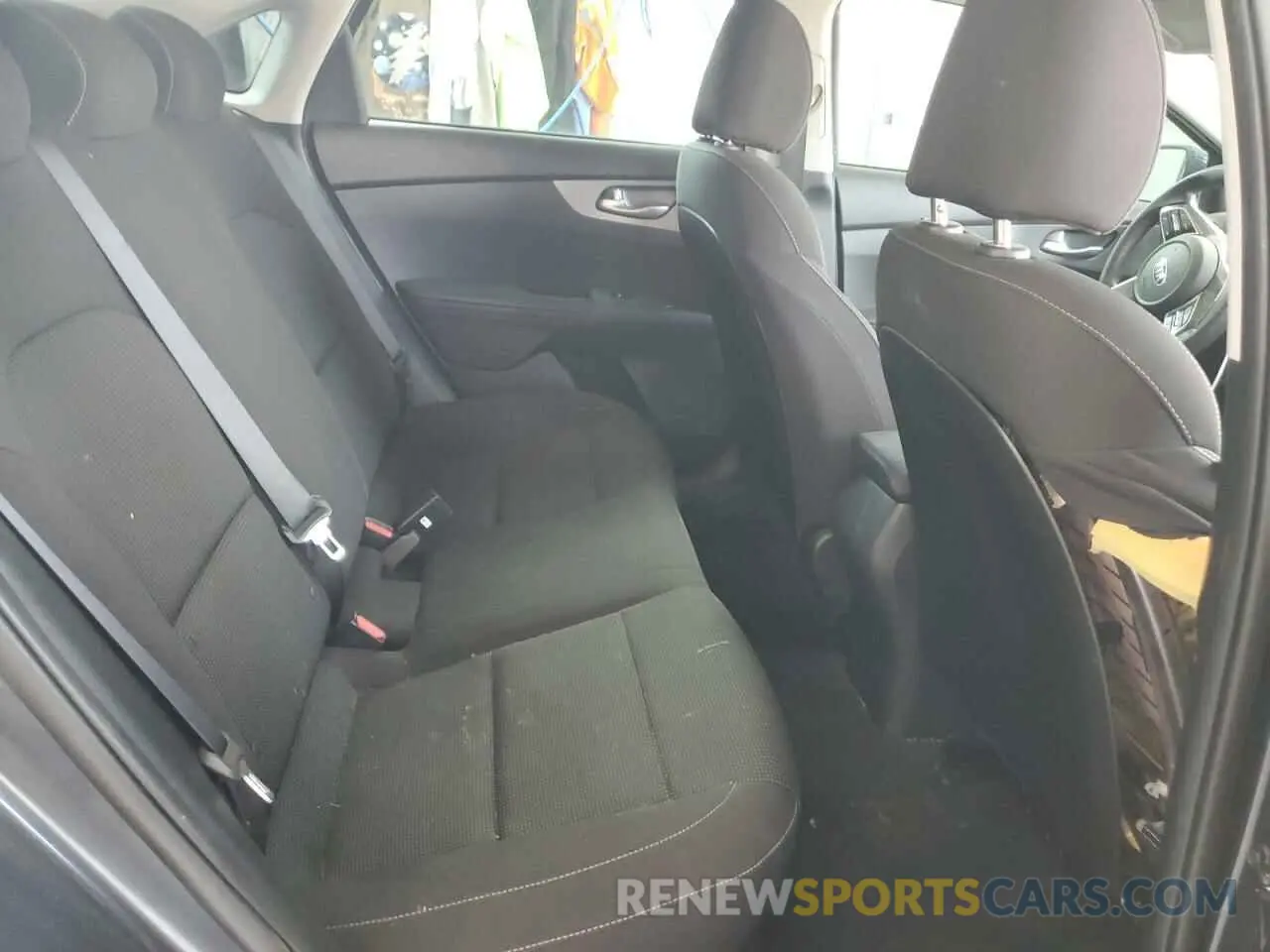 10 Фотография поврежденного автомобиля 3KPF24AD6LE222440 KIA FORTE 2020