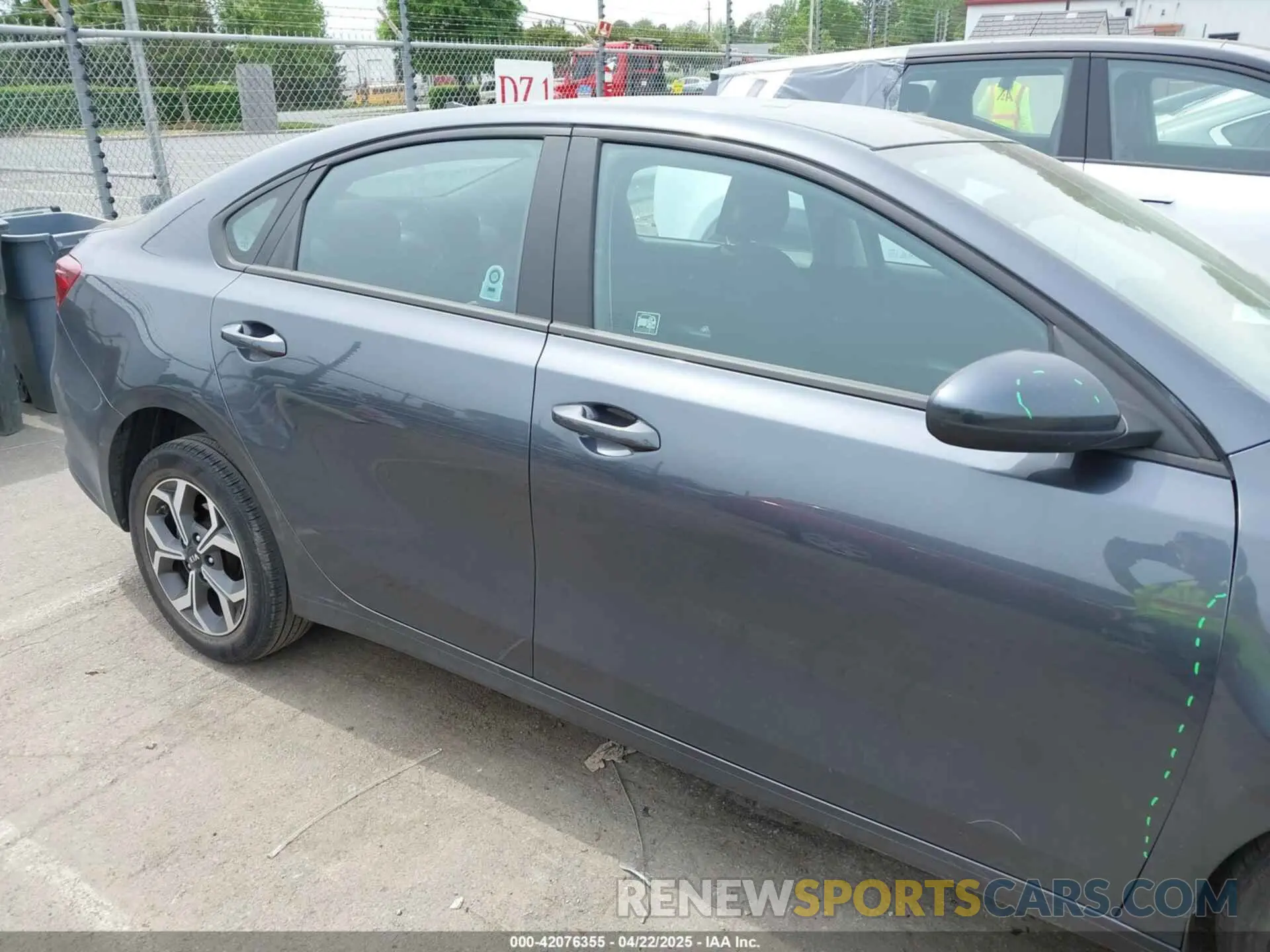 13 Фотография поврежденного автомобиля 3KPF24AD6LE231168 KIA FORTE 2020