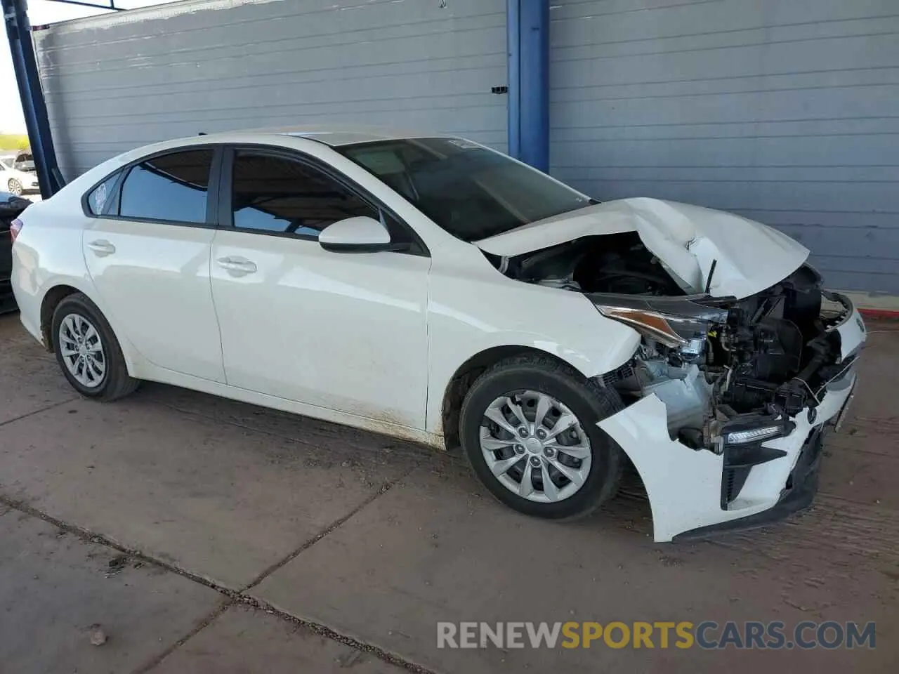 4 Фотография поврежденного автомобиля 3KPF24AD6LE236015 KIA FORTE 2020