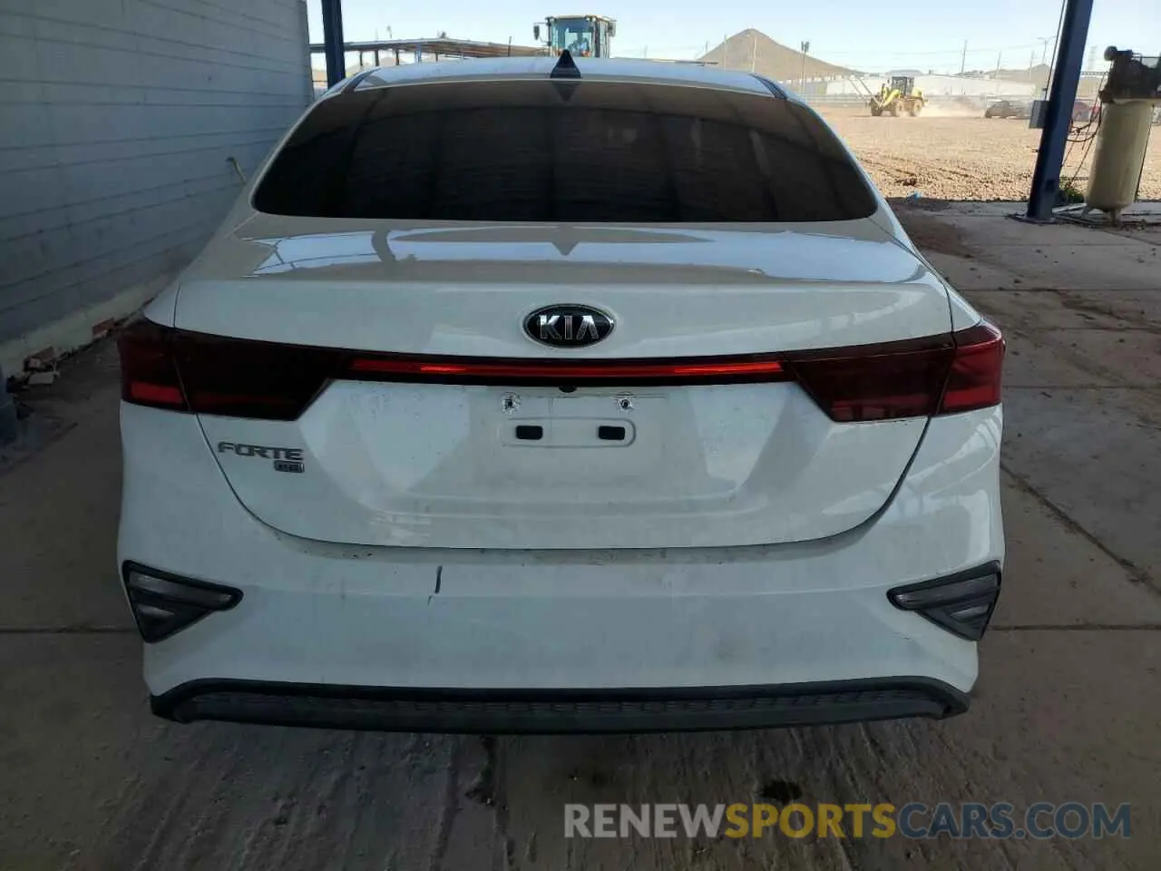 6 Фотография поврежденного автомобиля 3KPF24AD6LE236015 KIA FORTE 2020