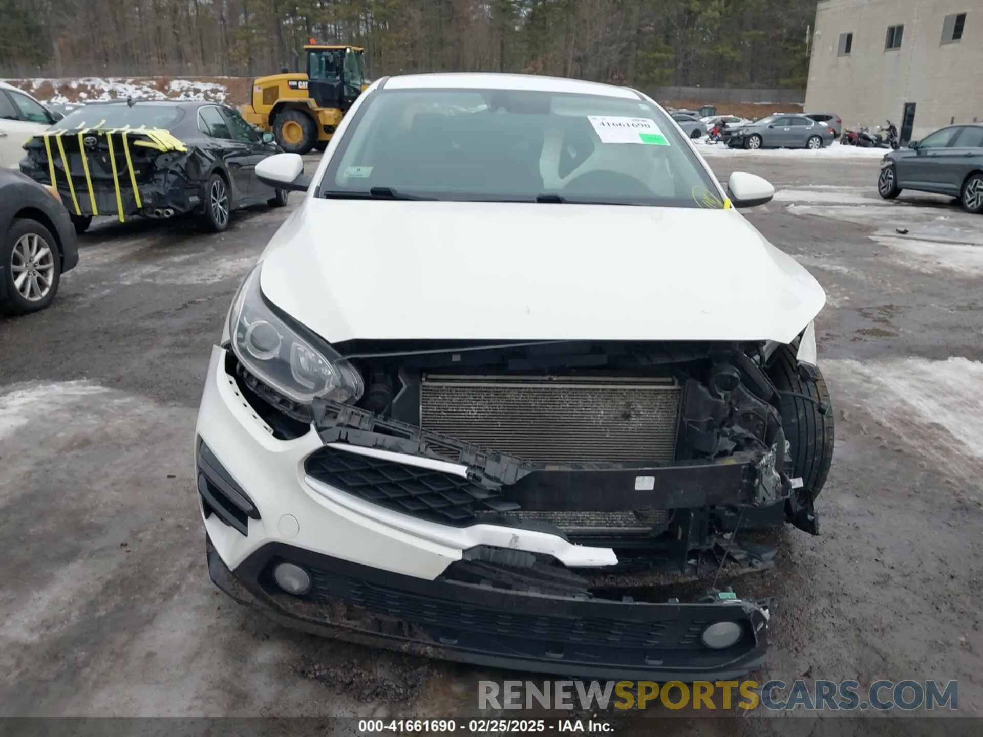 11 Photograph of a damaged car 3KPF24AD6LE246625 KIA FORTE 2020
