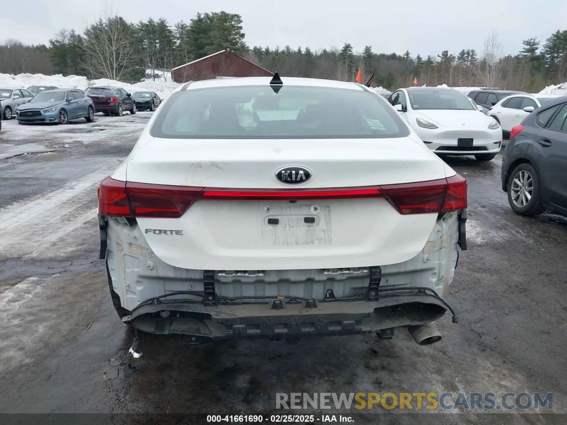 15 Photograph of a damaged car 3KPF24AD6LE246625 KIA FORTE 2020