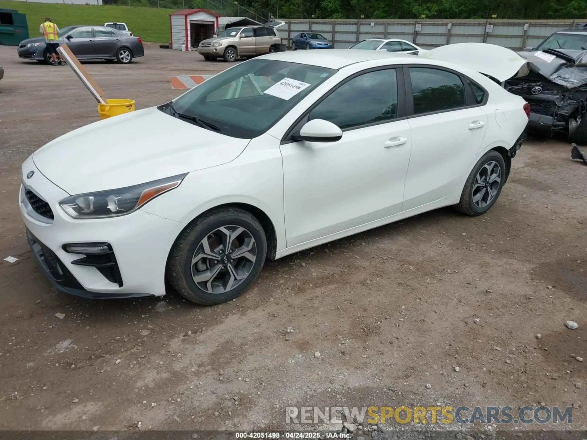 2 Photograph of a damaged car 3KPF24AD7LE142998 KIA FORTE 2020