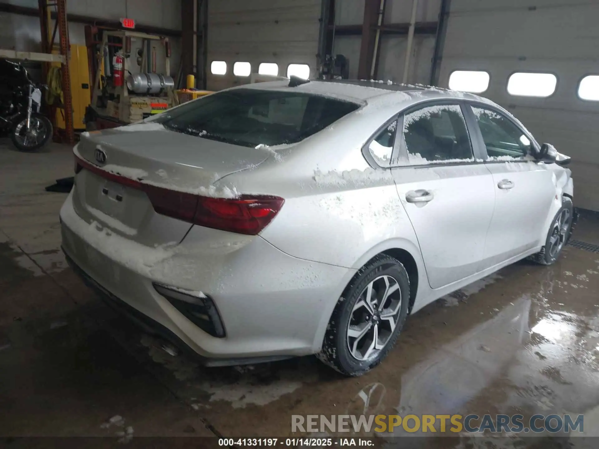 4 Photograph of a damaged car 3KPF24AD7LE143052 KIA FORTE 2020