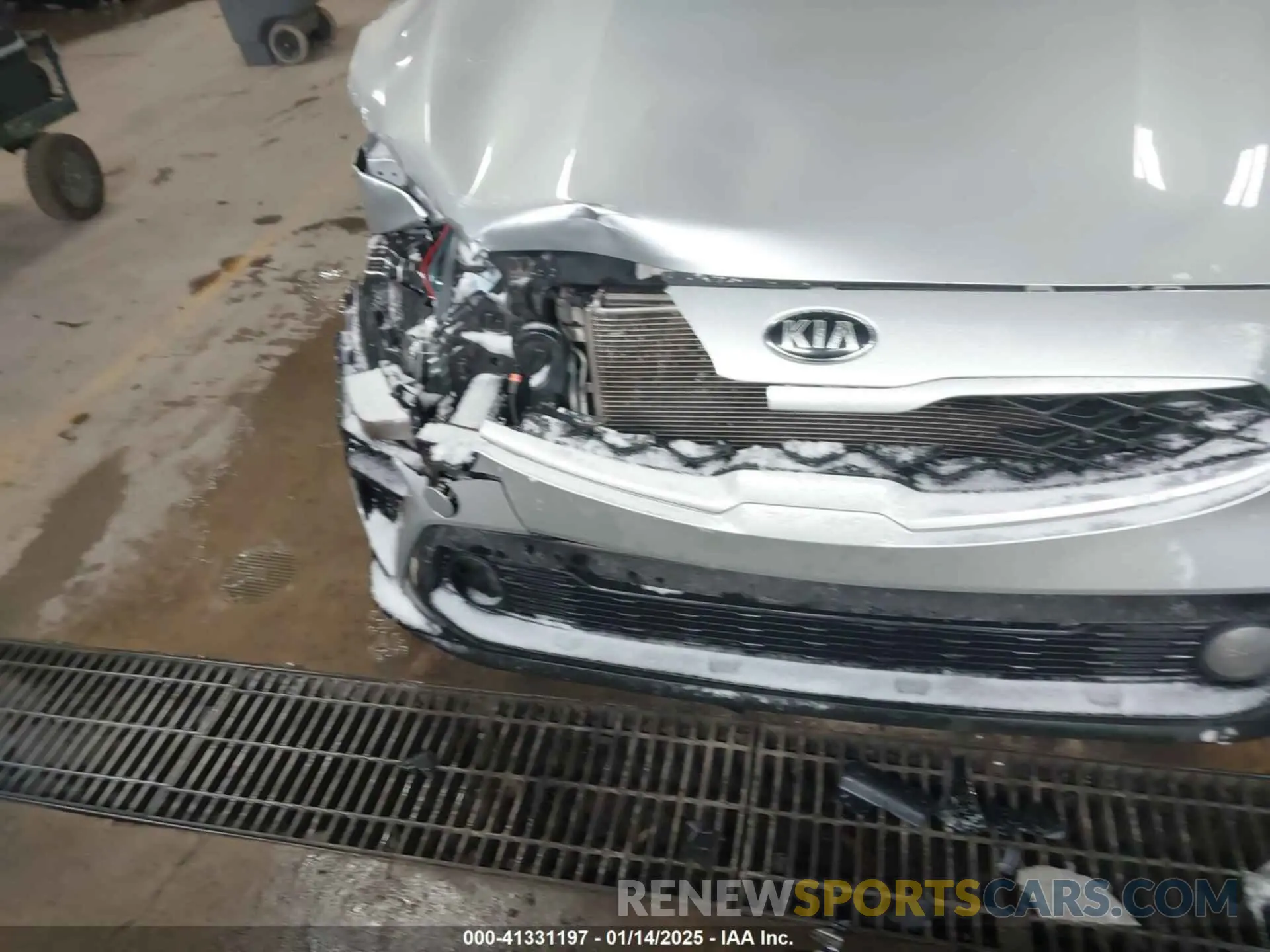 6 Photograph of a damaged car 3KPF24AD7LE143052 KIA FORTE 2020