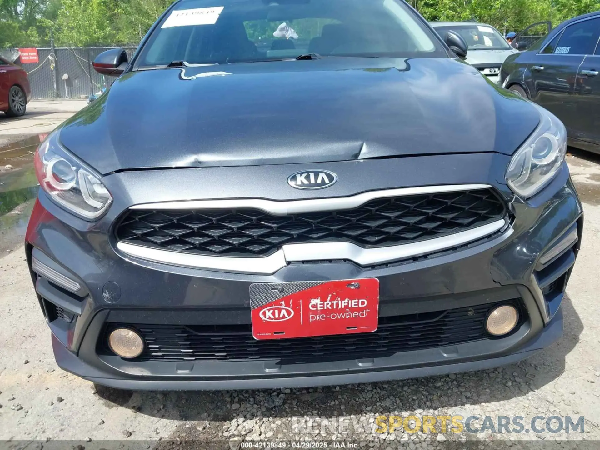17 Photograph of a damaged car 3KPF24AD7LE144332 KIA FORTE 2020