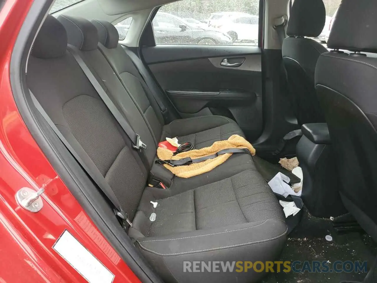 10 Фотография поврежденного автомобиля 3KPF24AD7LE150082 KIA FORTE 2020