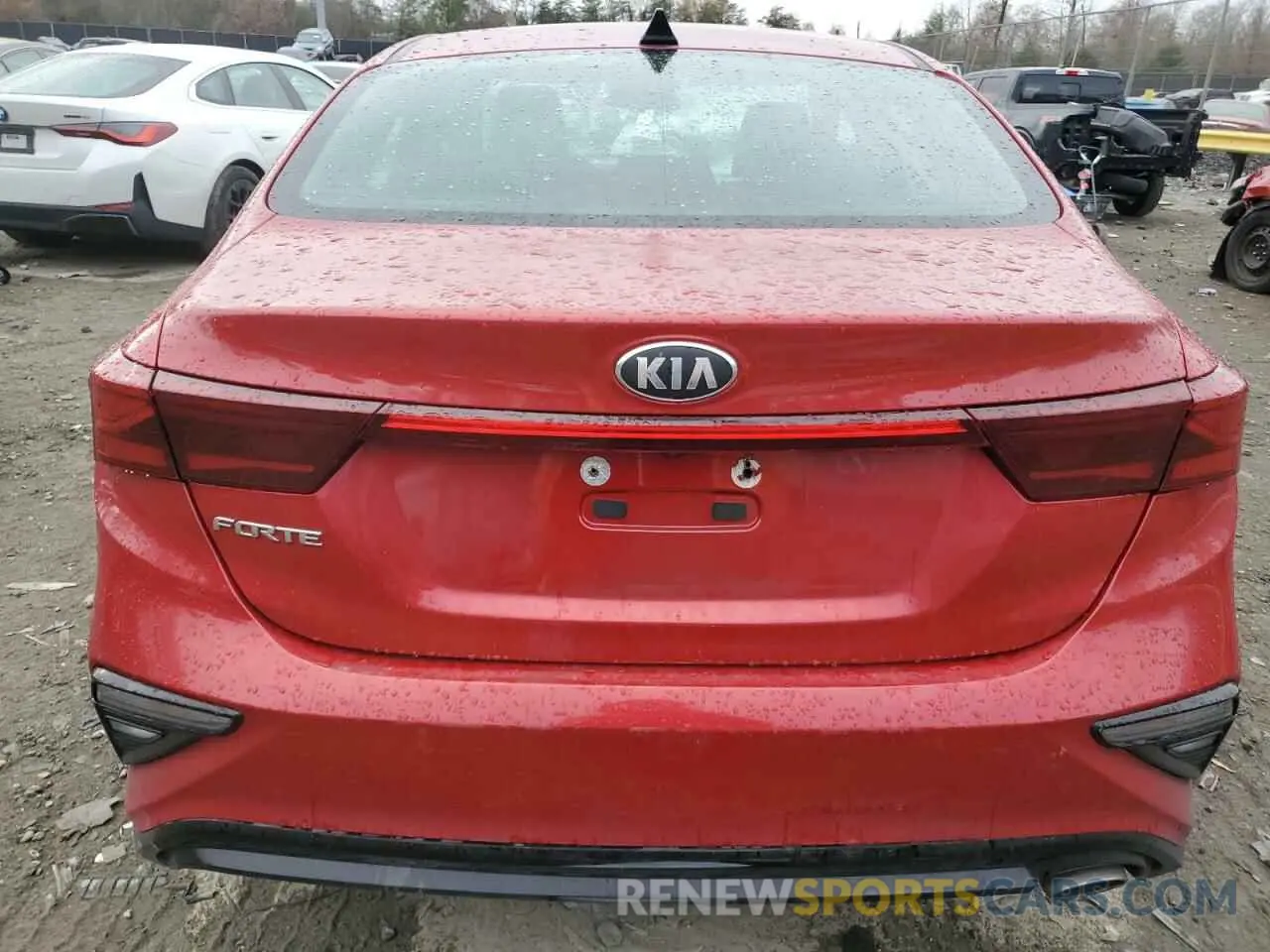 6 Фотография поврежденного автомобиля 3KPF24AD7LE150082 KIA FORTE 2020