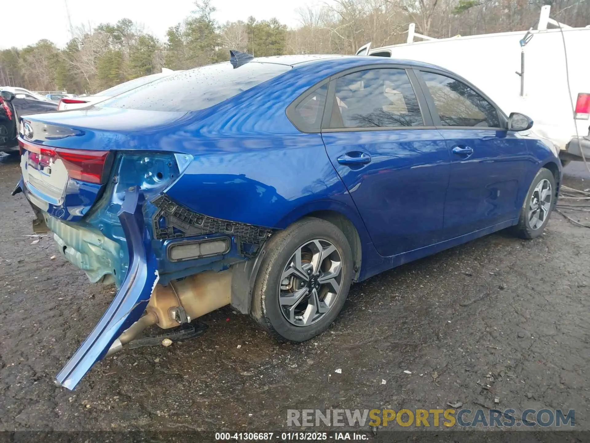 4 Фотография поврежденного автомобиля 3KPF24AD7LE164998 KIA FORTE 2020