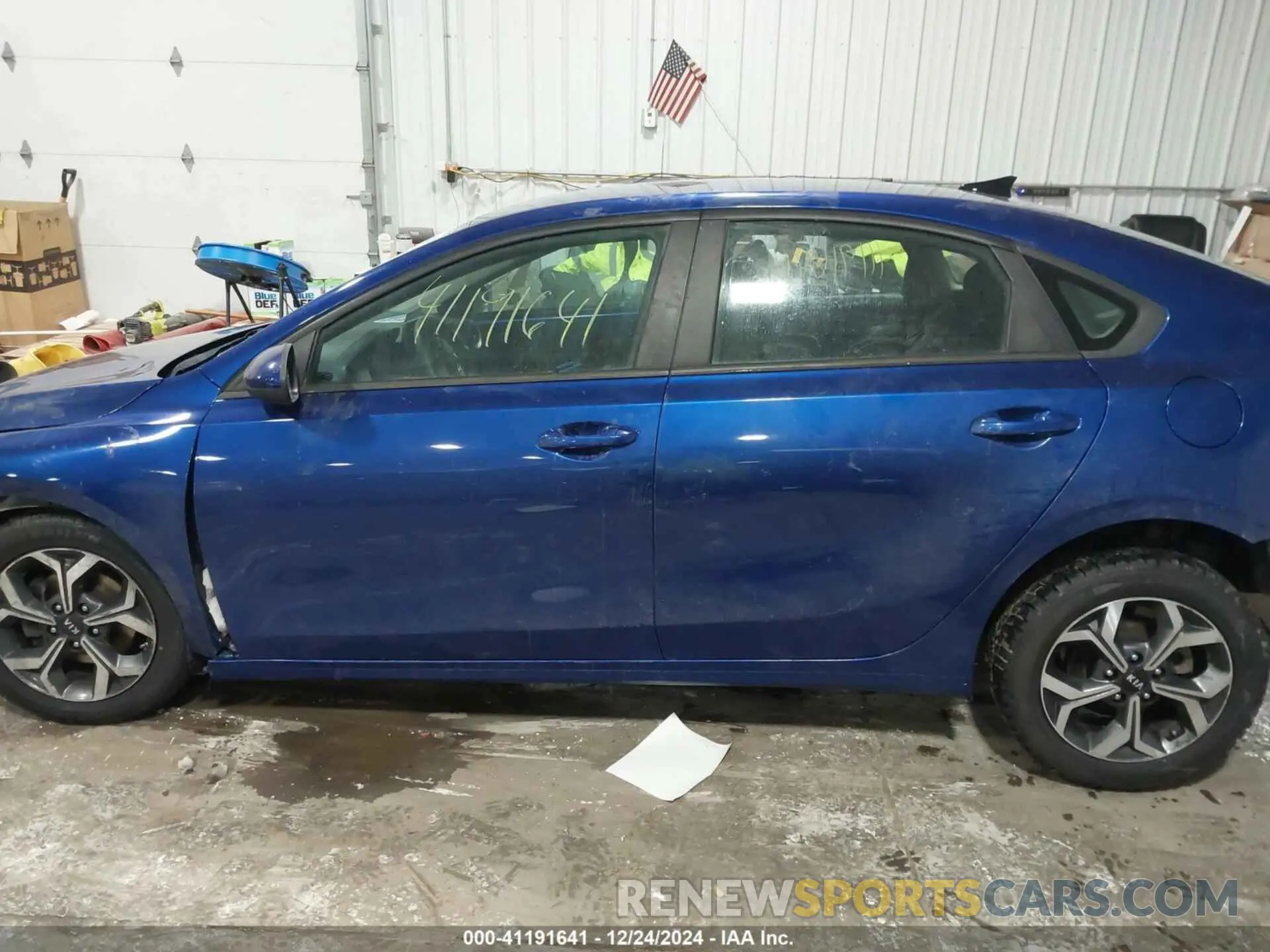 13 Photograph of a damaged car 3KPF24AD7LE201886 KIA FORTE 2020