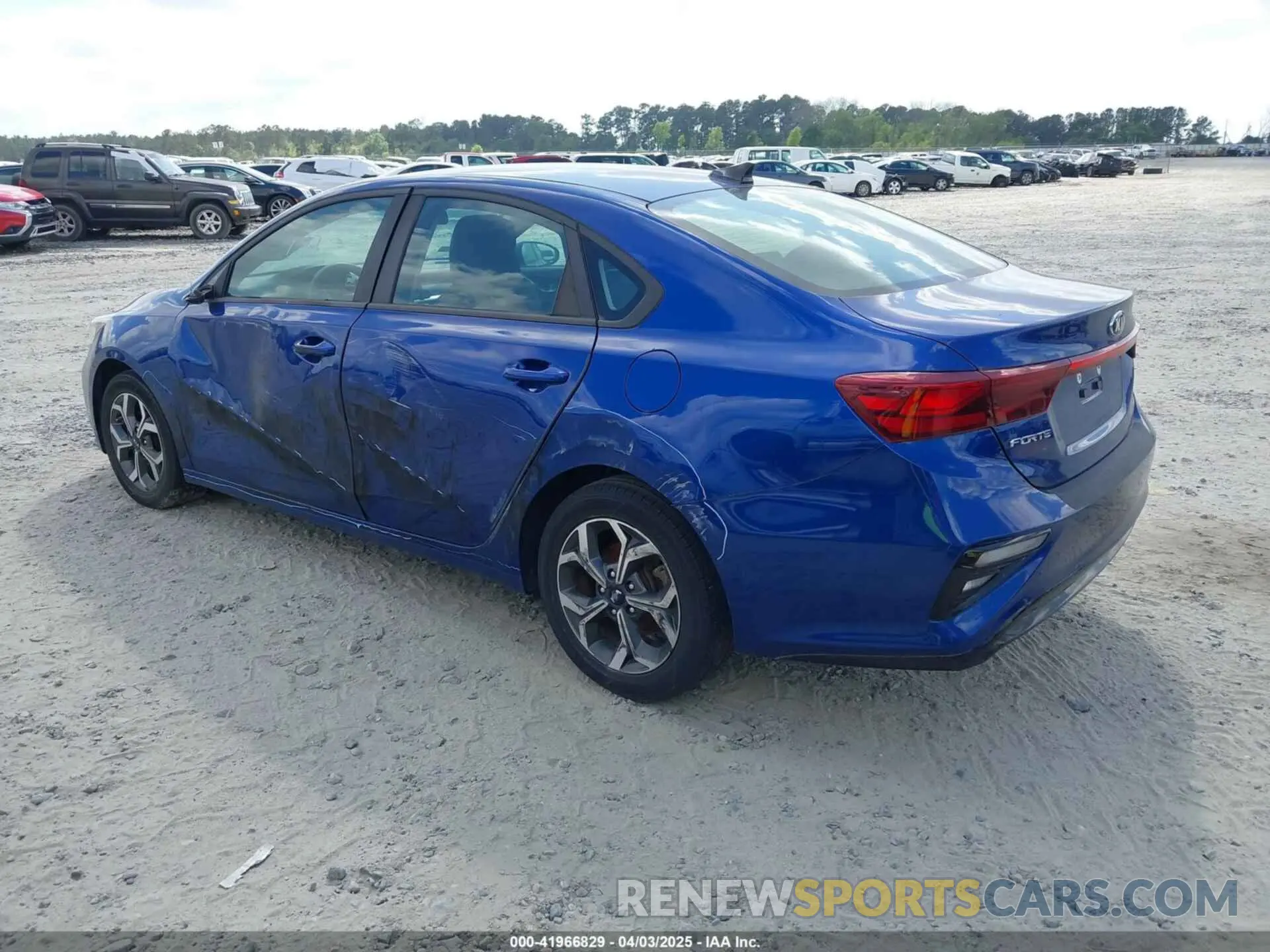 3 Фотография поврежденного автомобиля 3KPF24AD7LE203220 KIA FORTE 2020